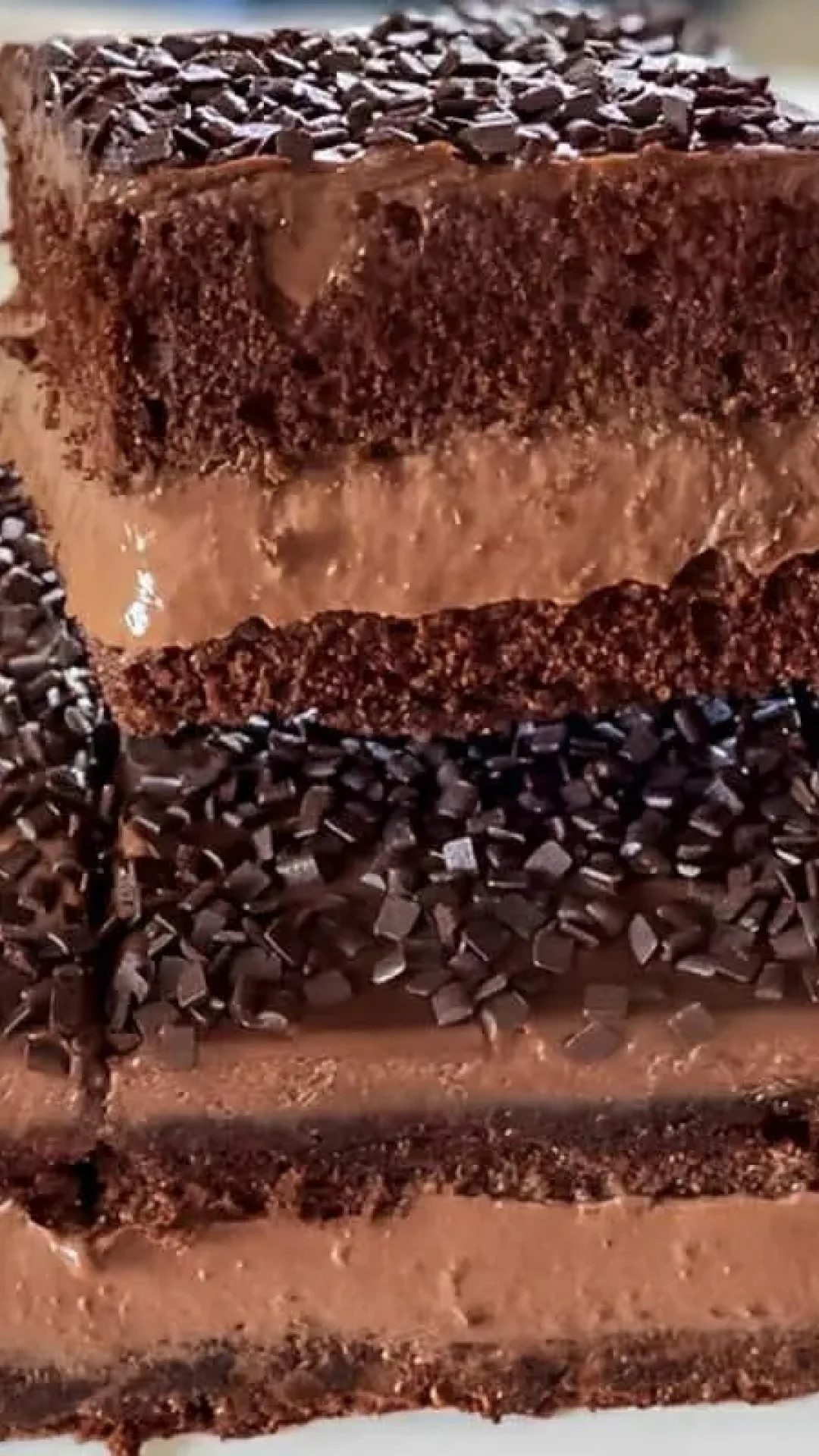 Bolo gelado de chocolate muito fácil perfeito para festinhas e reuniões em família