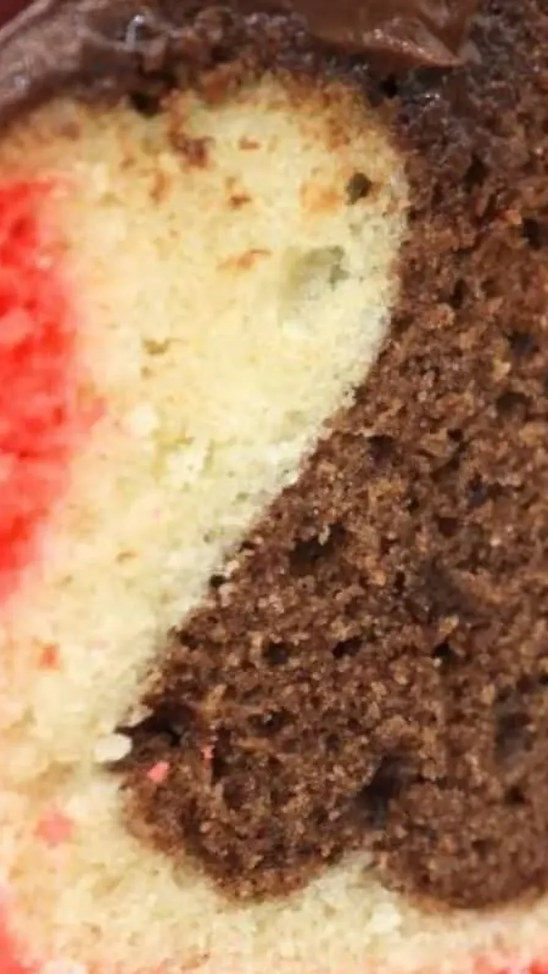 Bolo mesclado napolitano: receita da Isamara Amâncio, delicioso para a sobremesa de fim de ano
