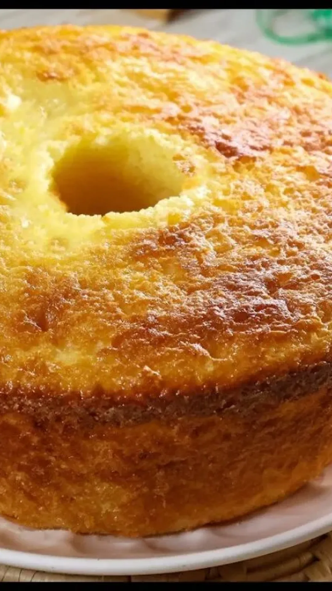 Bolo moça de coco: veja como fazer essa receita suculenta que derrete na boca