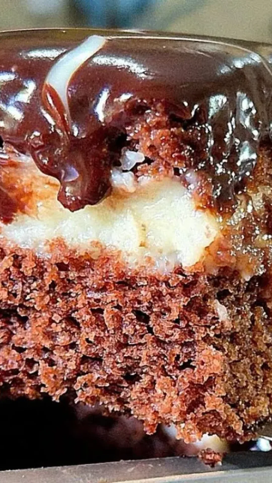 Bolo prestígio delicioso e fácil de fazer, sempre faz sucesso em qualquer ocasião