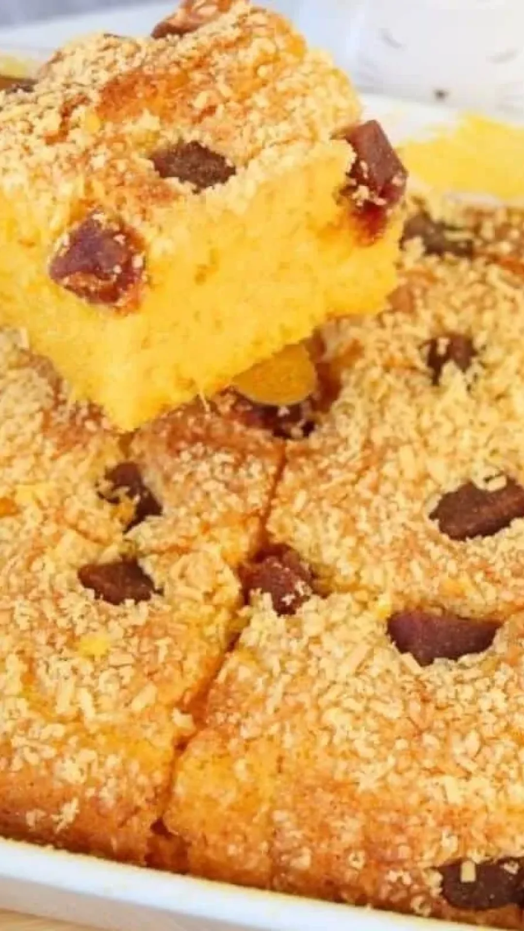 Bolo romeu e julieta sem glúten fácil de fazer e perfeito para servir no café da tarde