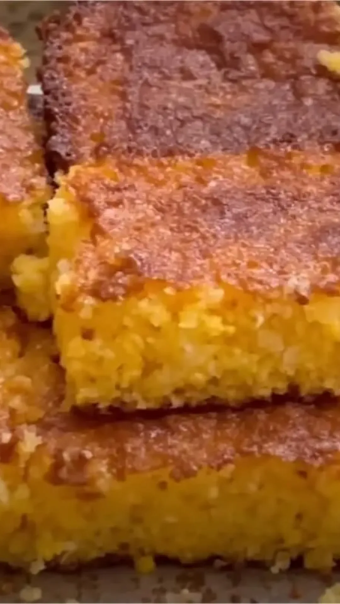 Bolo sem farinha de trigo fofinho para o café da tarde com suas visitas