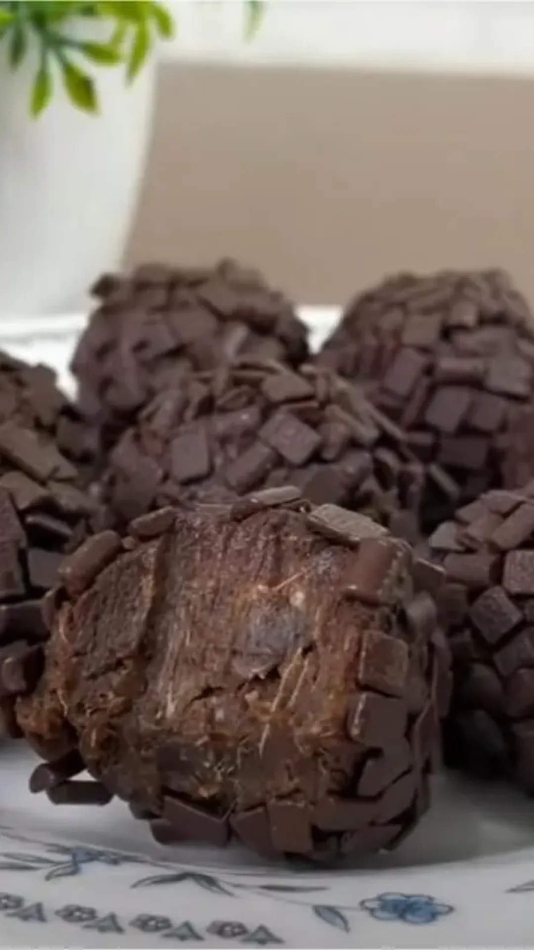 Brigadeiro saudável: sem açúcar e sem adoçante para você matar a vontade de comer doce sem sair da dieta