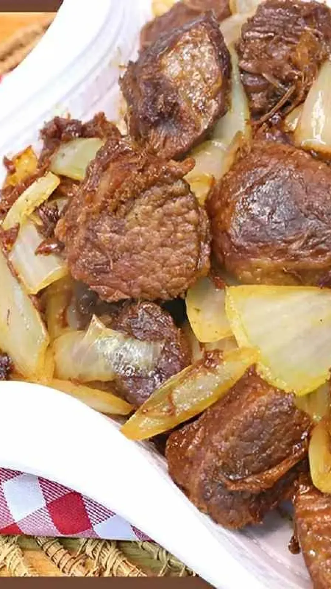 Carne de panela acebolada com um segredinho bem macia e suculenta