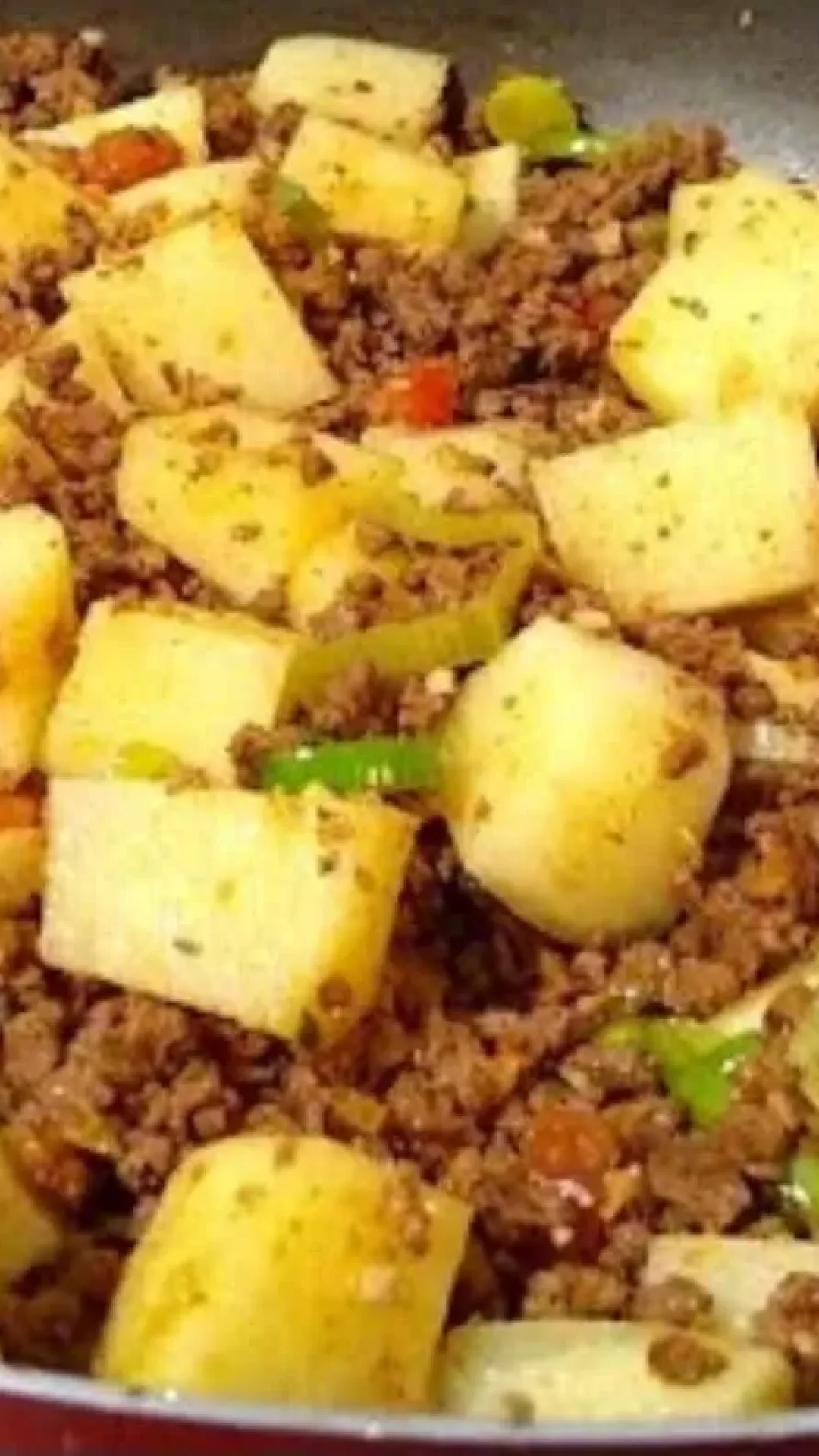 Carne moída com batatas: a opção de almoço simples, econômico e saboroso para o dia a dia