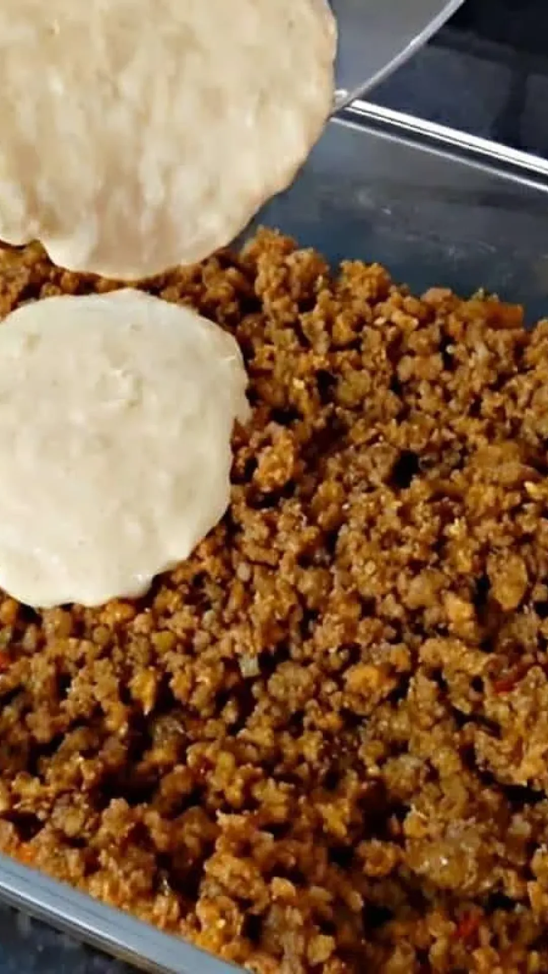 Carne moída no forno uma opção simples e prática de almoço ou jantar para o dia a dia