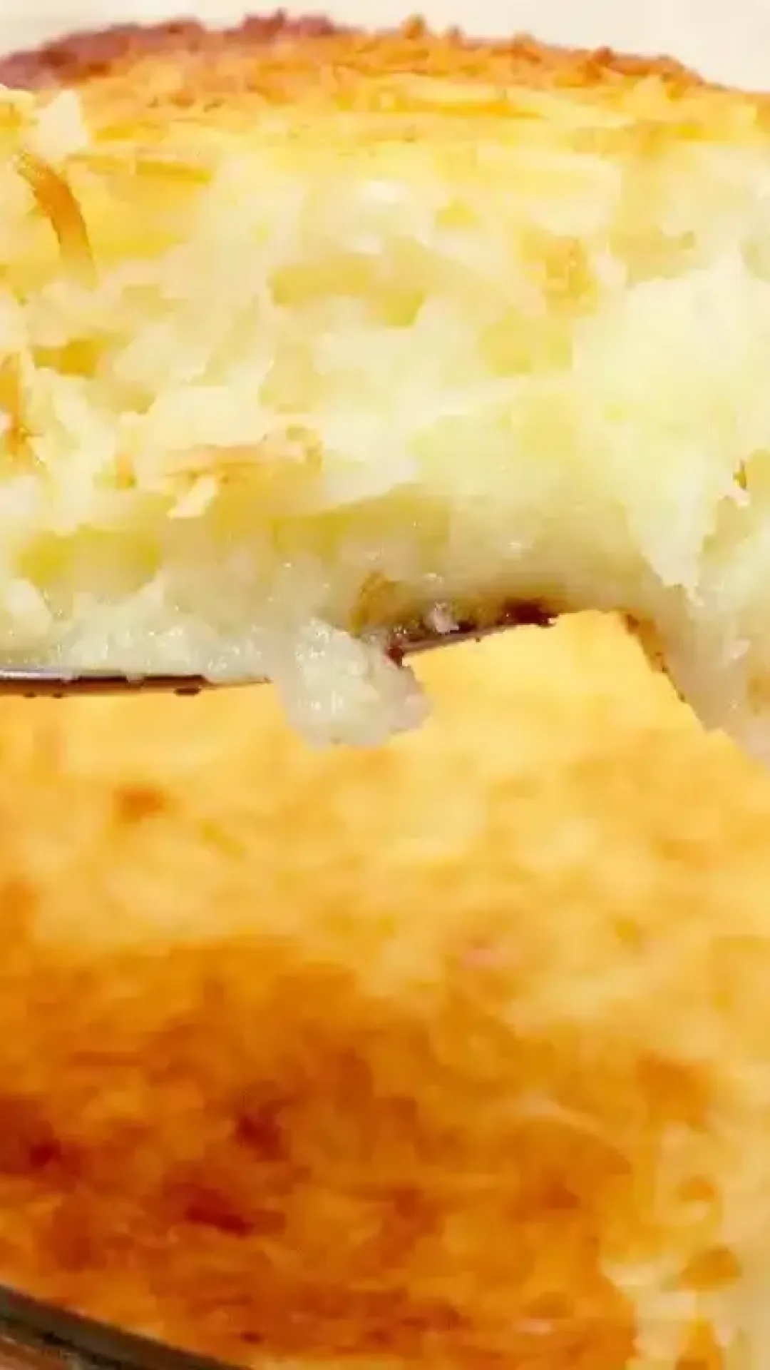 Cocada de forno: faça essa cocada cremosa super fácil, que vai te fazer querer comer de novo de tão saborosa.