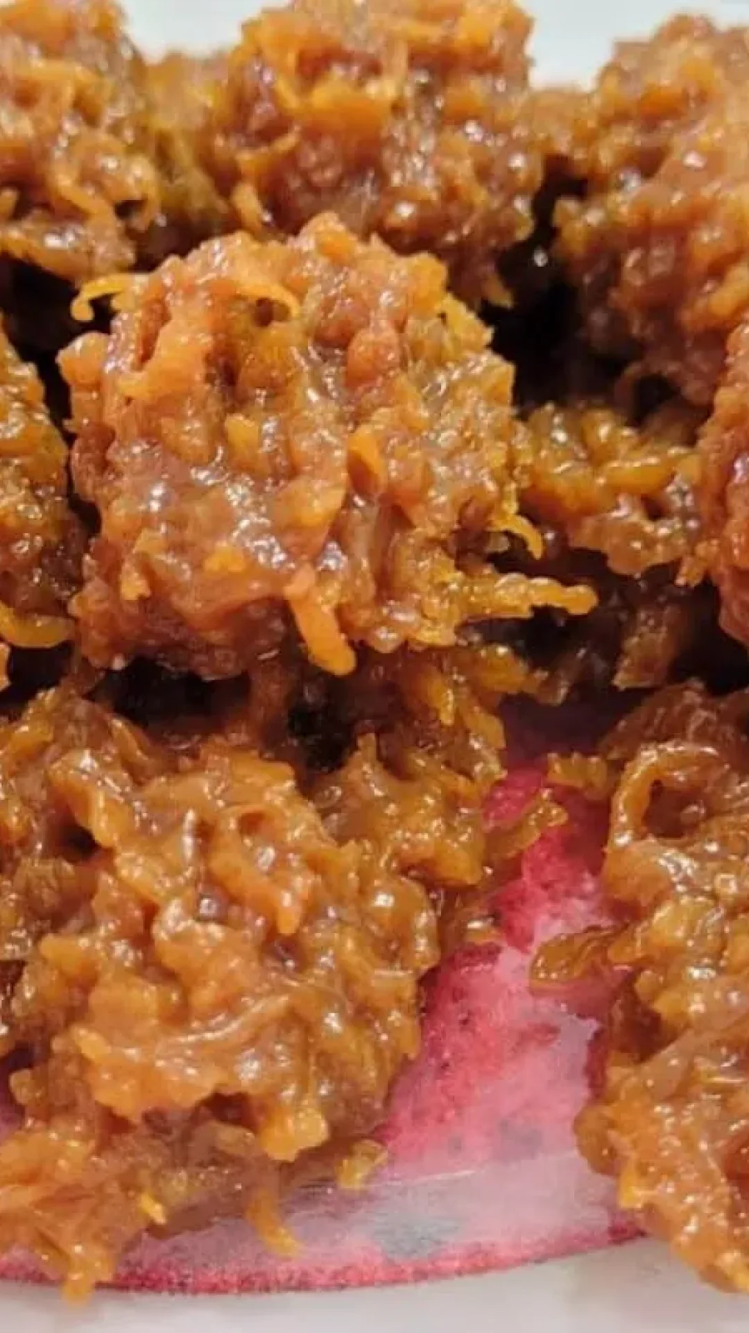 Cocada preta feita de um jeito fácil, para você matar a vontade de comer um doce caseiro