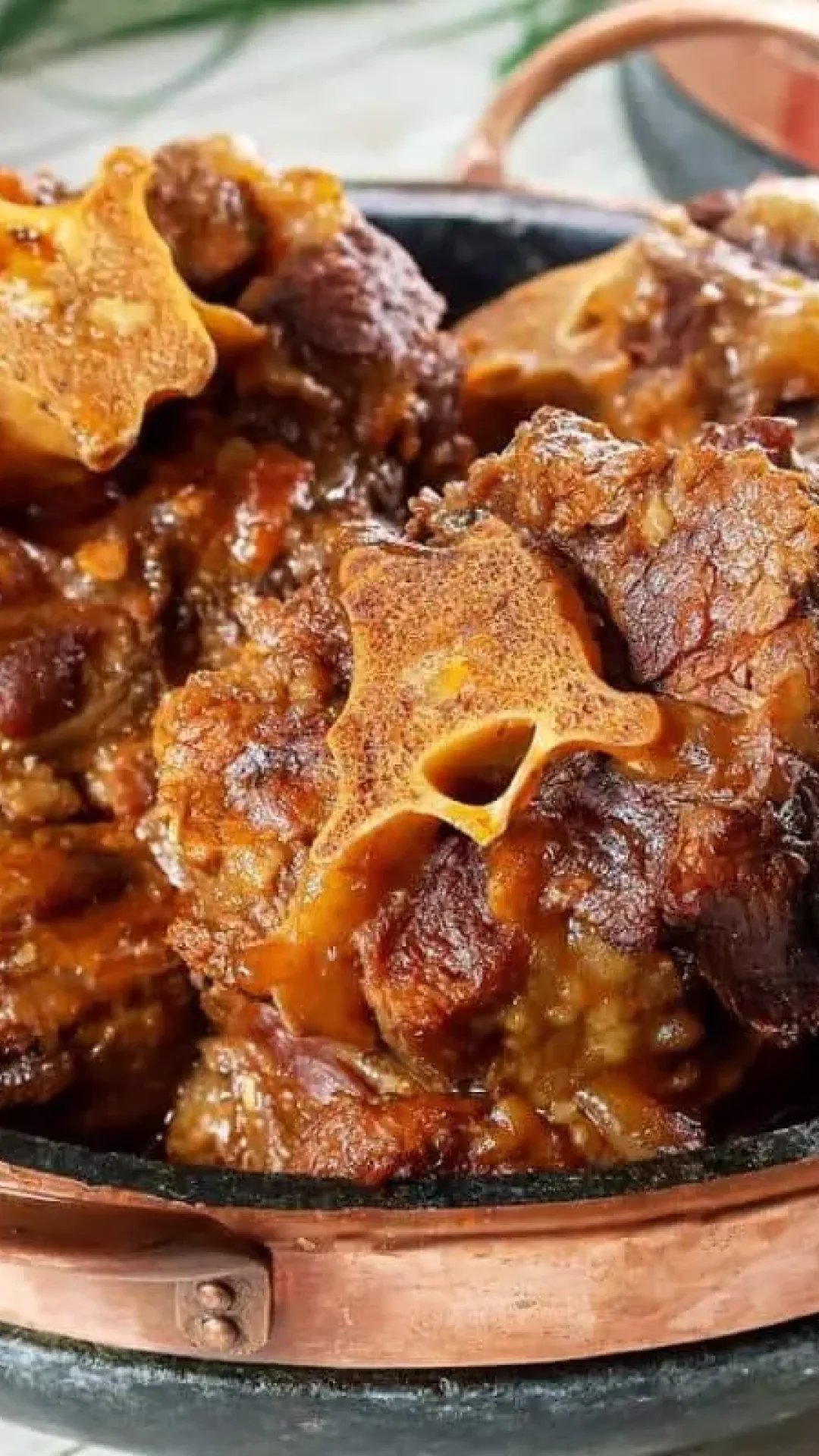 Como fazer a melhor rabada mineira que existe para seu almoço de fim de semana