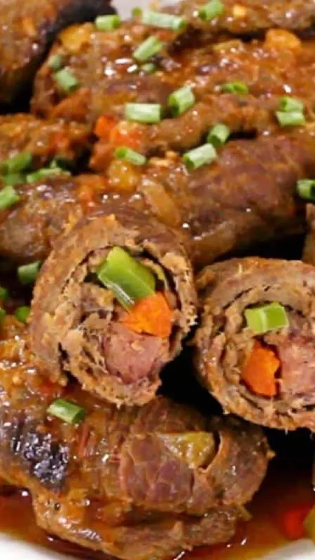 Como fazer bife a rolê perfeito e suculento para o almoço