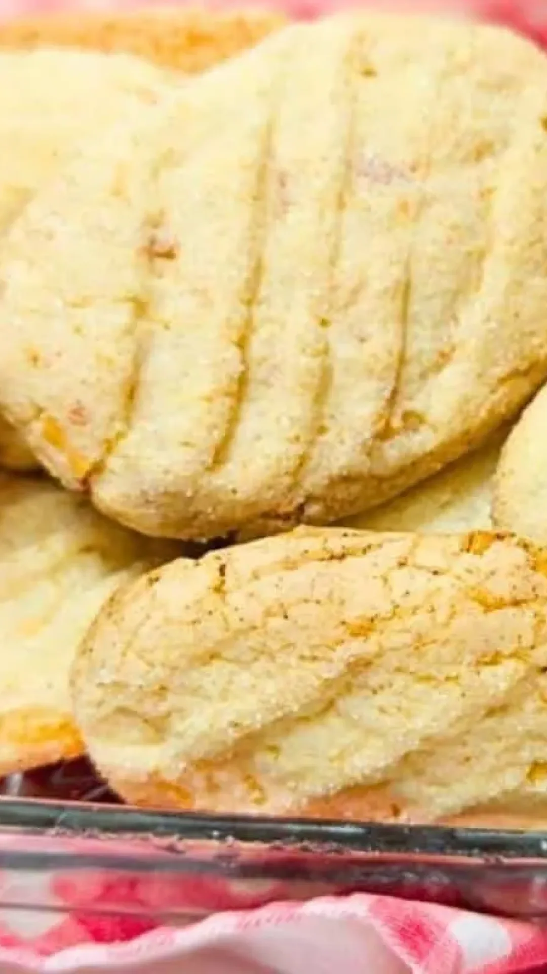 Como fazer bolachinha de queijo tão gostosa que desmancha na boca