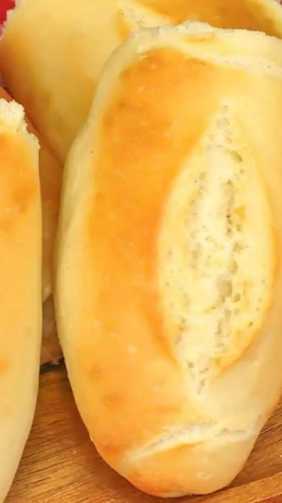 Como fazer pão francês caseiro que fica igualzinho da padaria do seu bairro
