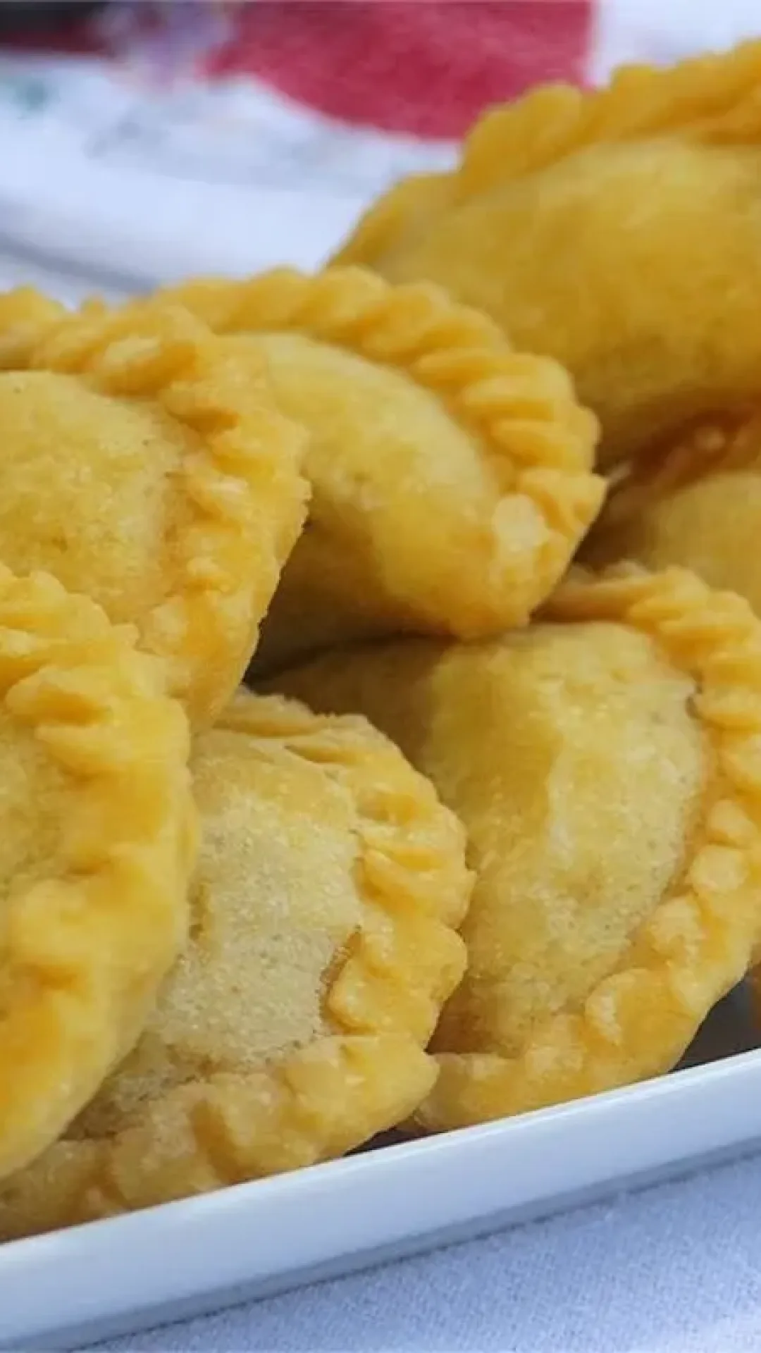 Como fazer pastel de fubá com uma massa que fica incrível e você vai adorar