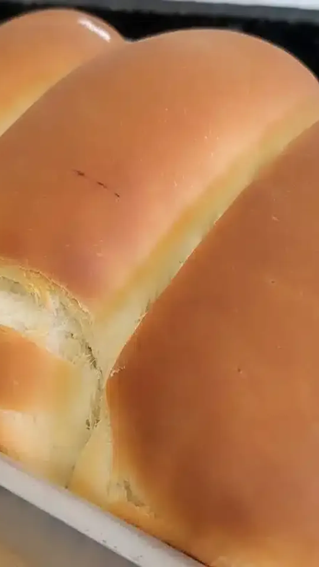 Como fazer um pão caseiro fofinho e que cresce bastante em qualquer dia da semana