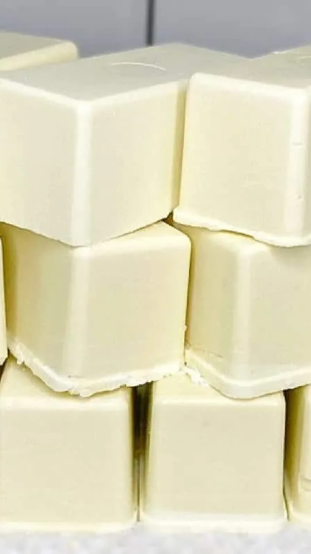 Como fazer várias barras de sabão caseiro usando apenas 2 litros de óleo
