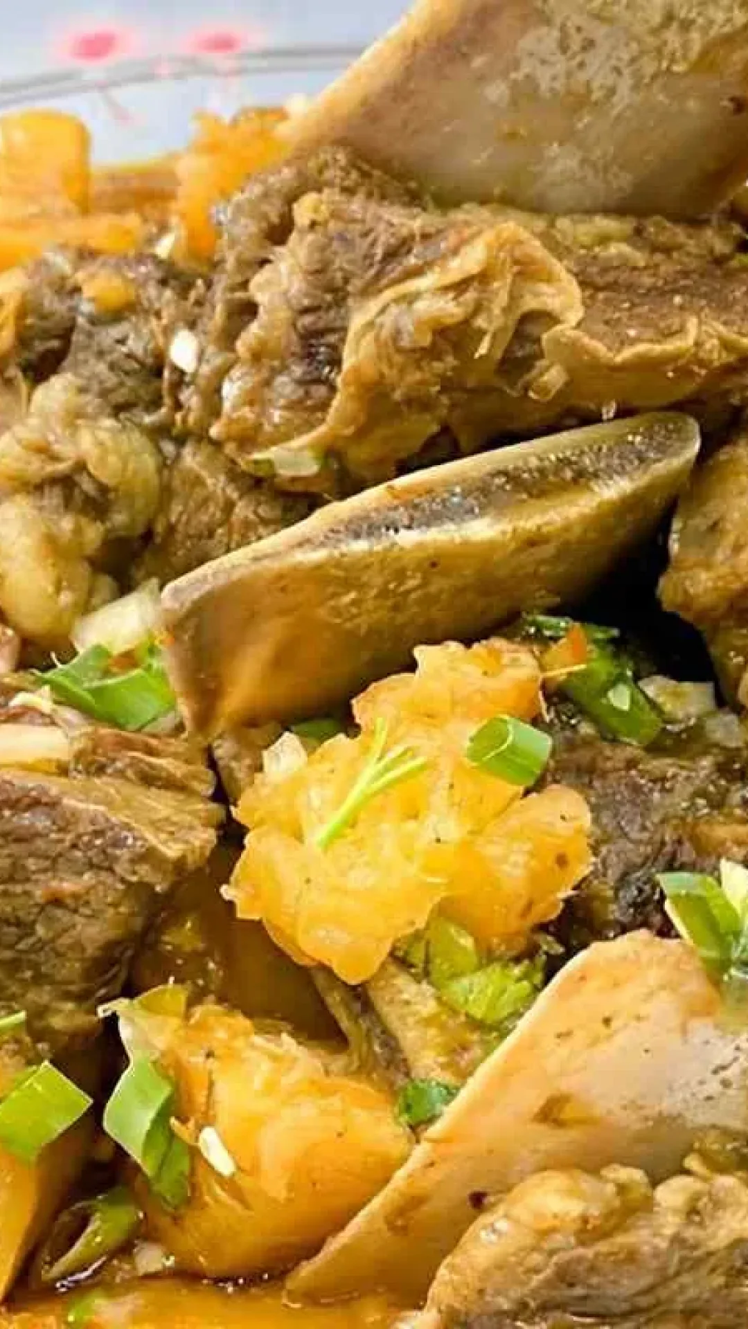 Costela com mandioca na panela de pressão muito saborosa e suculenta
