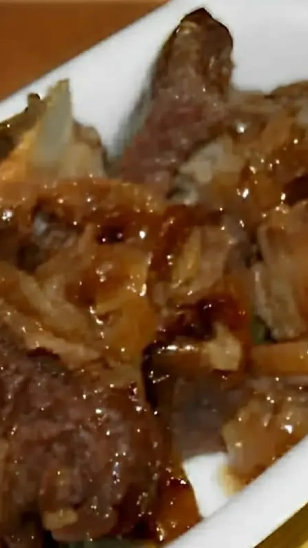 Costela na panela de pressão que derrete na boca e não precisa de água para cozinhar