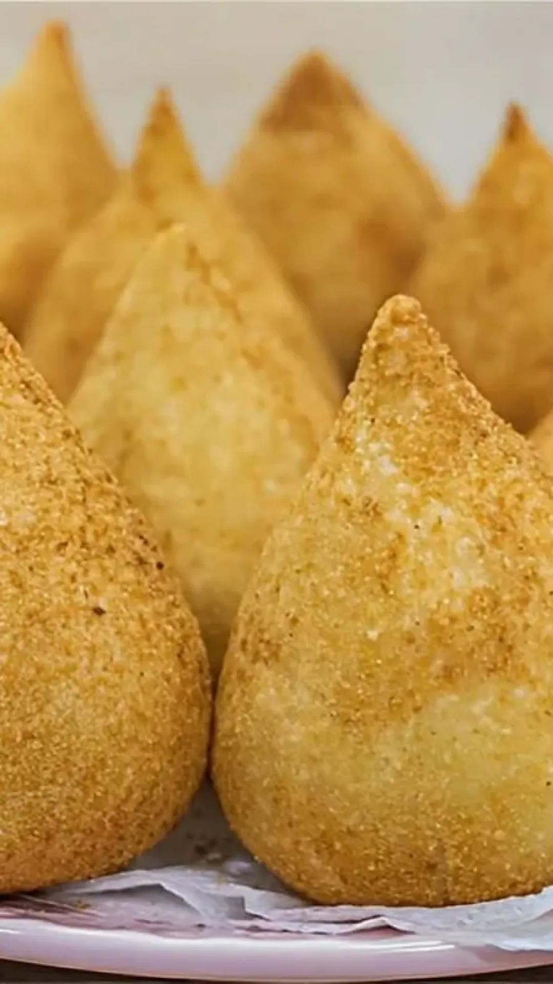 Coxinha de frango para iniciantes receita fácil para quem quer fazer pra família ou pra vender