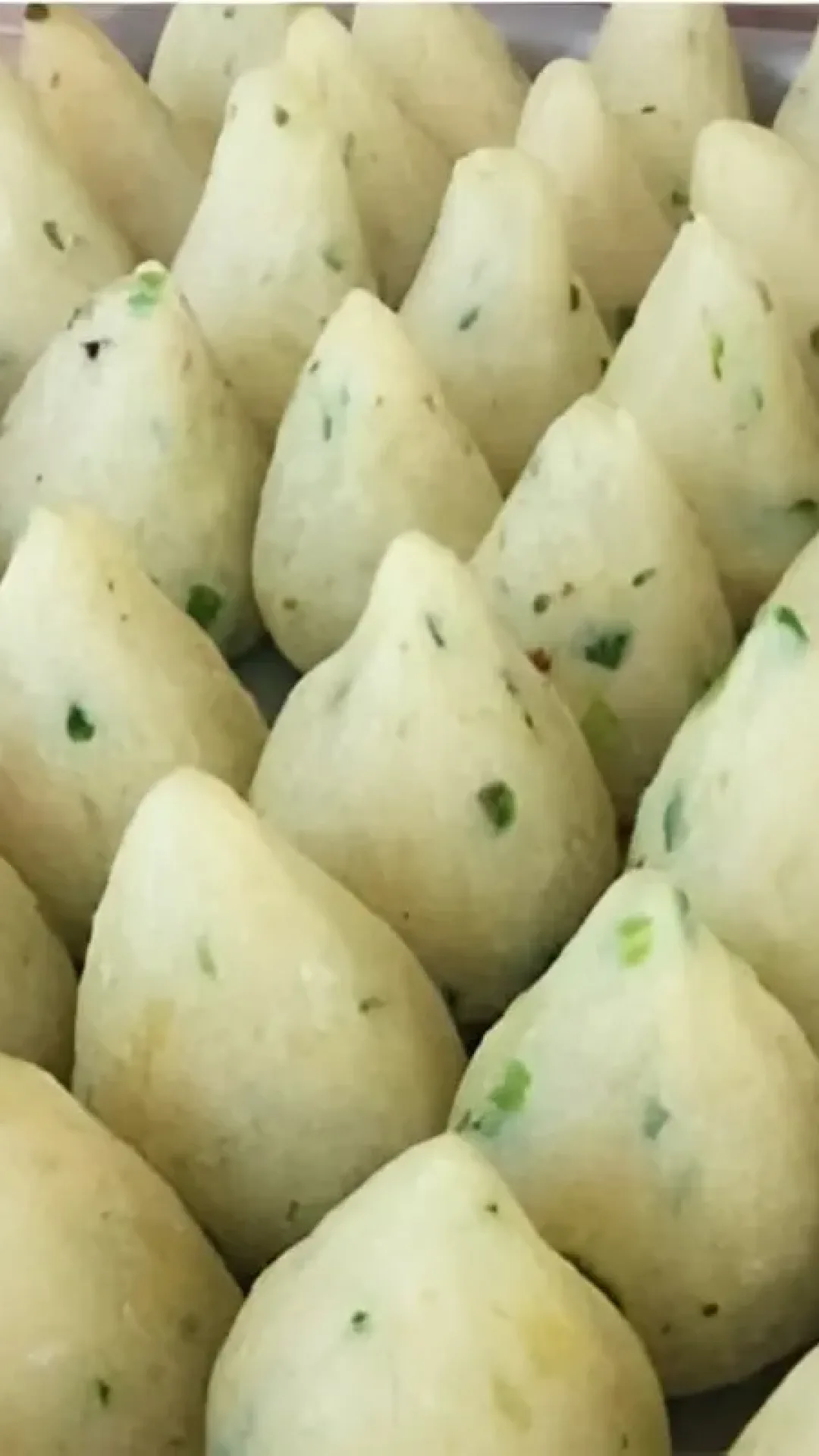 Coxinha de mandioca com carne seca igual feita na fazenda uma delícia