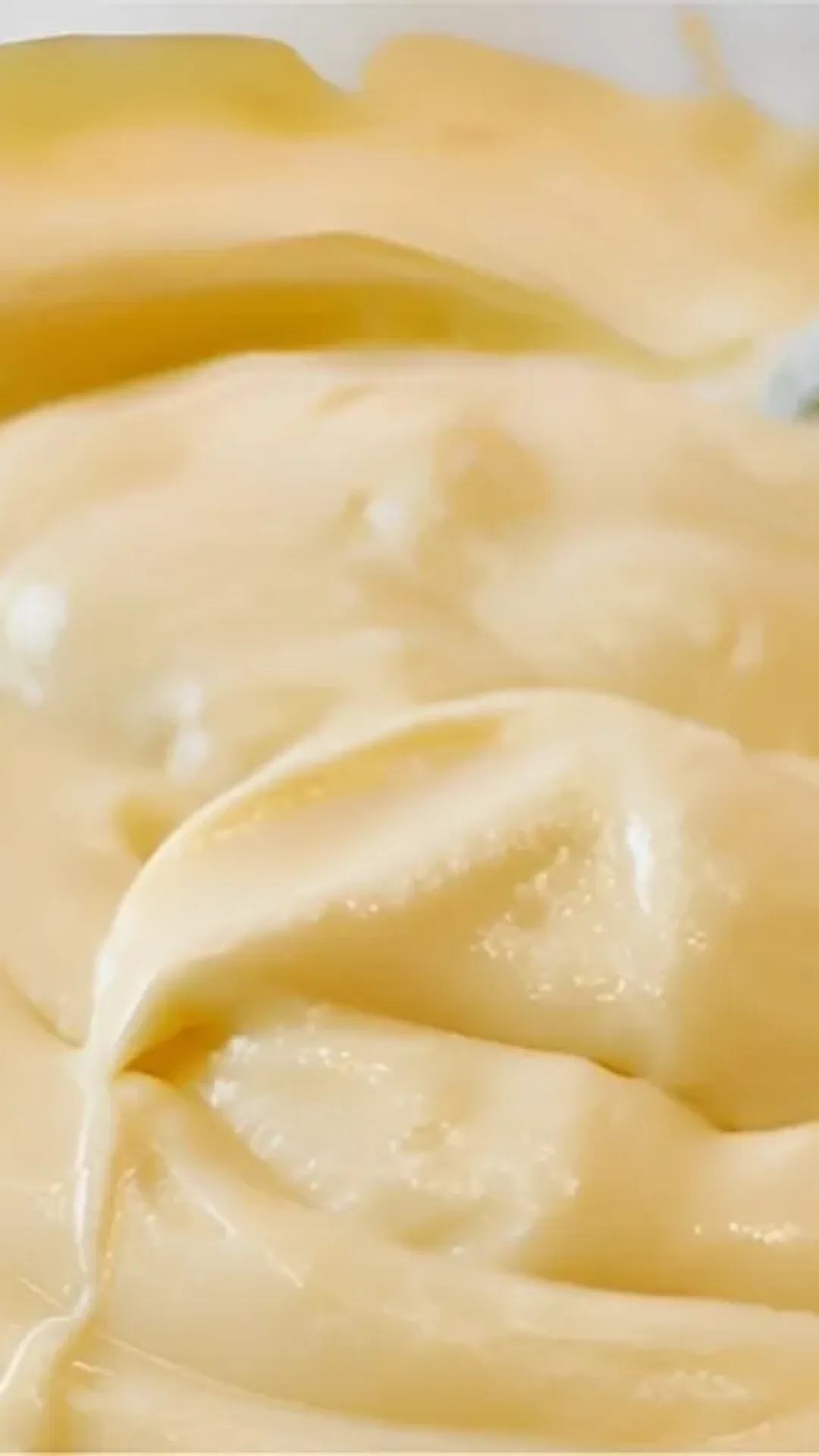 Creme belga de leite ninho perfeito para sobremesas bolos e até comer de colher