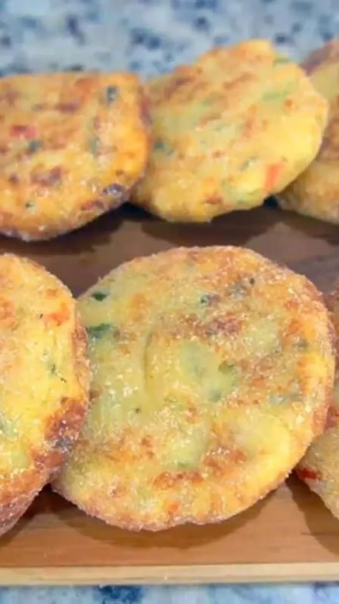Croquete de batata recheado e crocante, impossível comer um só de tão bom