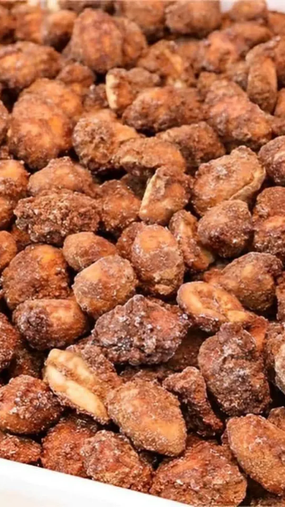 Descubra o segredo para fazer amendoim praliné o amendoim vendido nos parques e festas