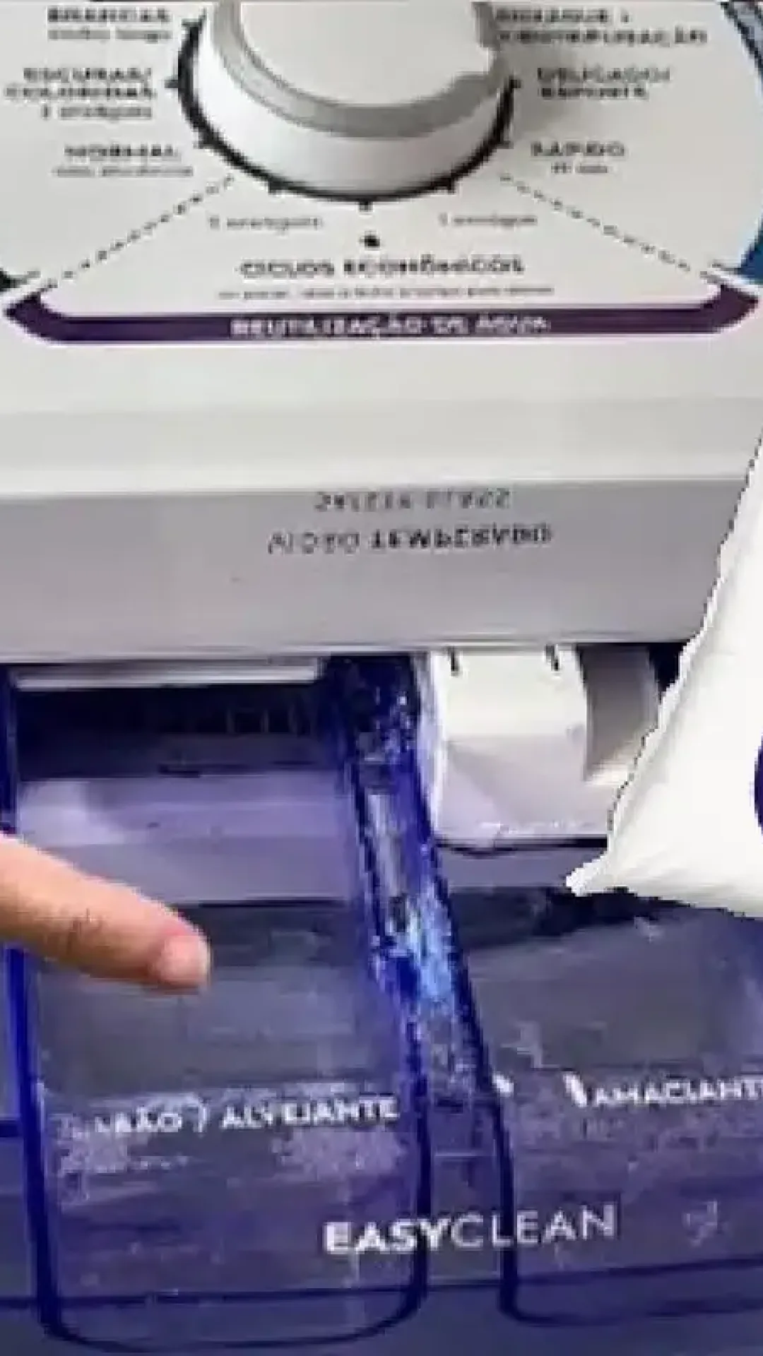 Dica para lavar roupas: depois que comecei usar esse ingrediente usei menos sabão em pó