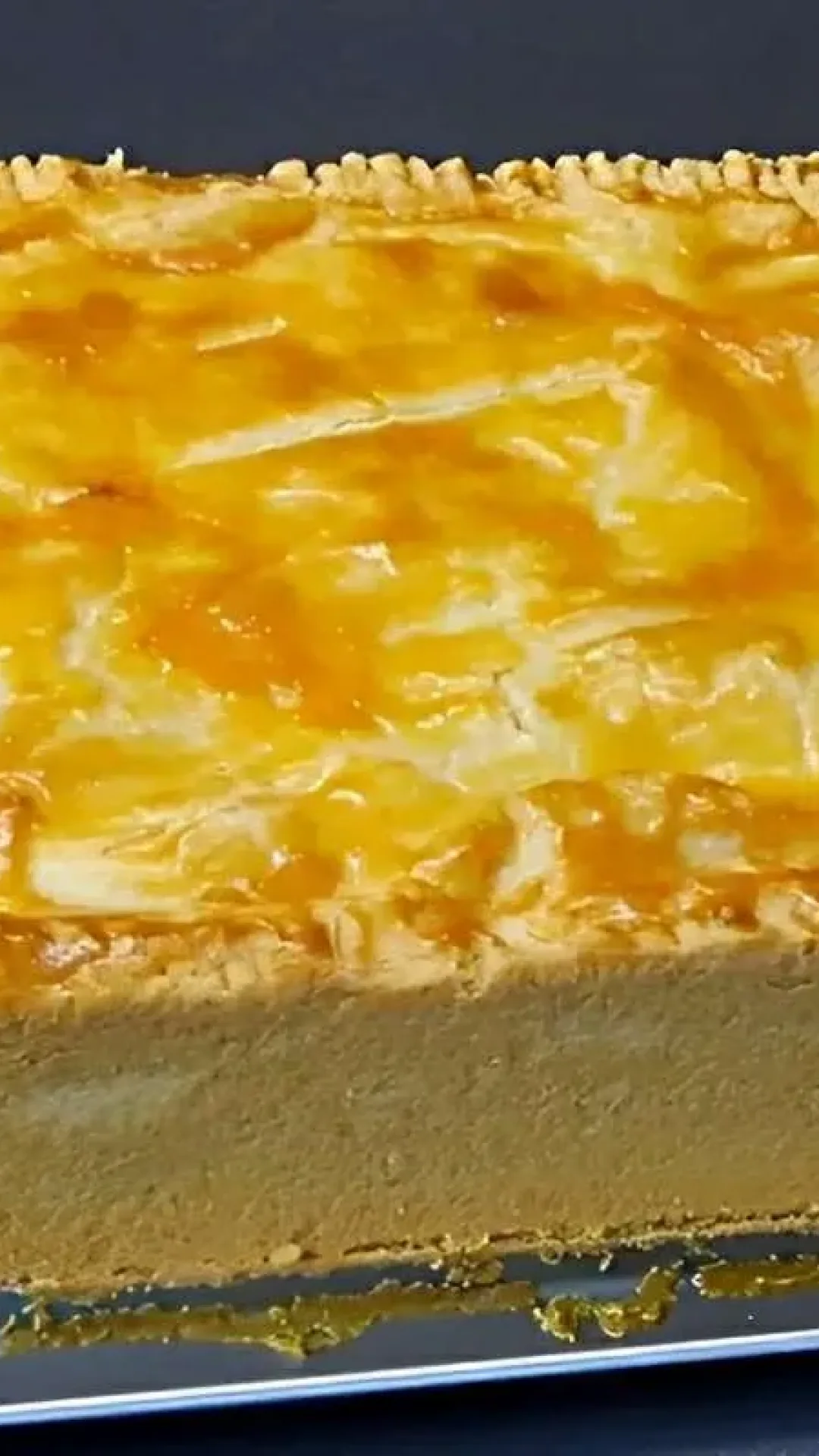 Empadão de frango bem fácil de preparar com aquela massa bem macia e que derrete na boca
