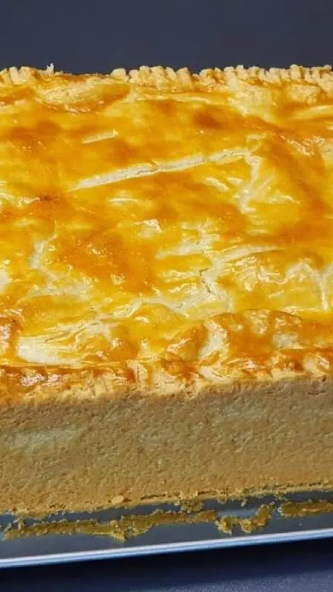 Empadão de frango com massa perfeita que desmancha na boca e recheio maravilhoso