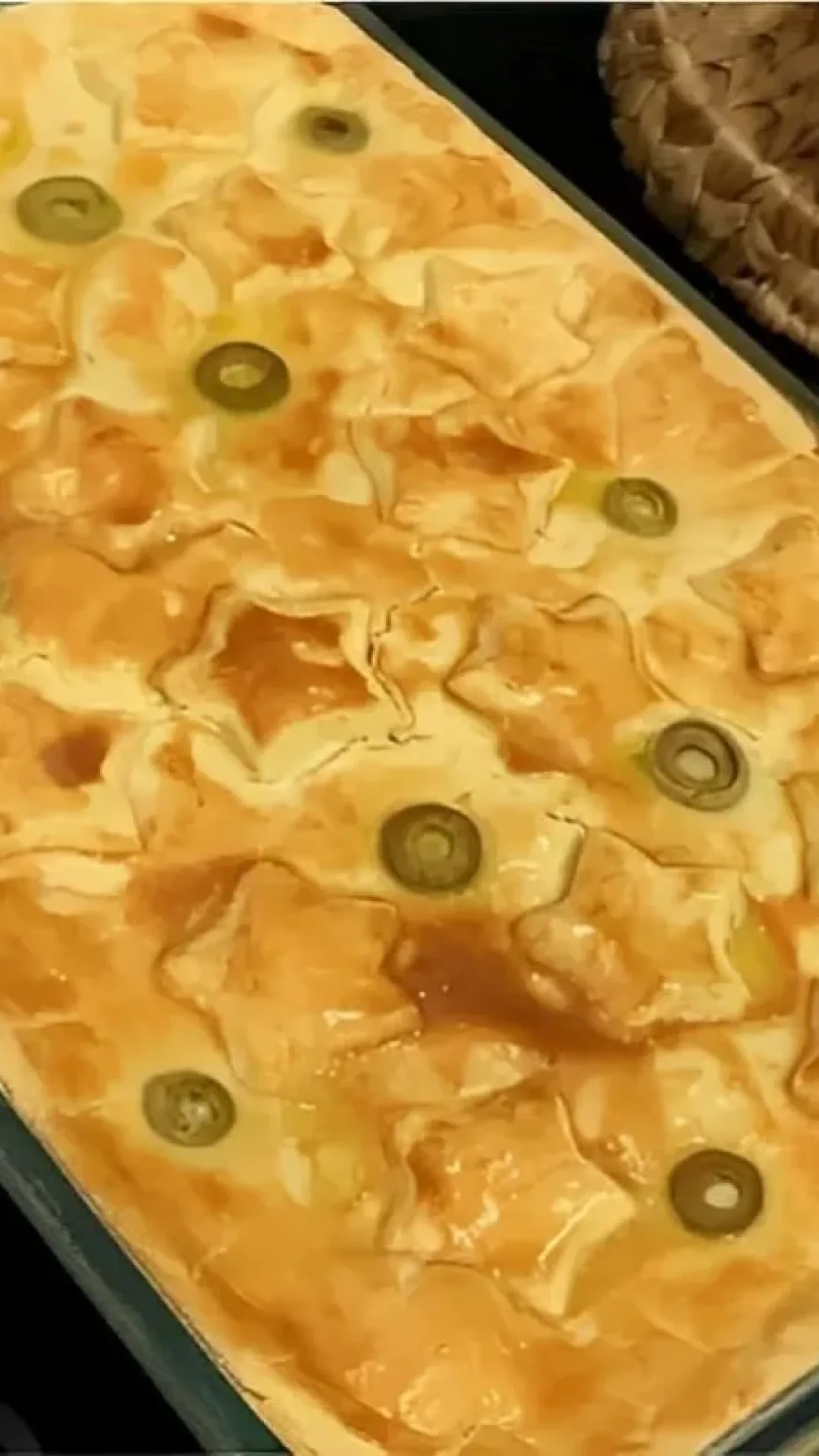 Empadão de frango diferente com massa que derrete na boca e recheio maravilhoso