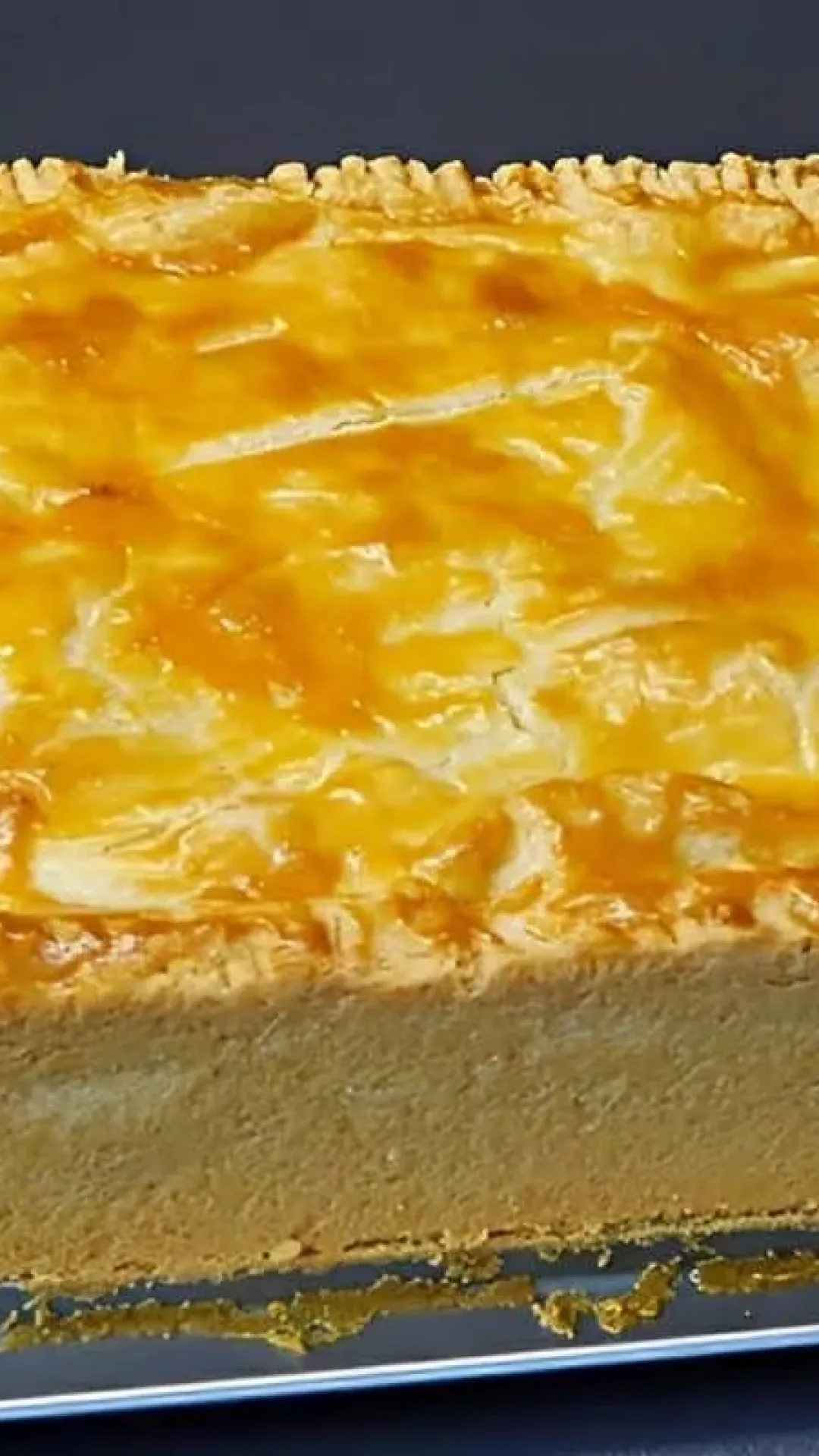 Empadão de frango fácil e delicioso a massa derrete na boca e o recheio é bem molhadinho