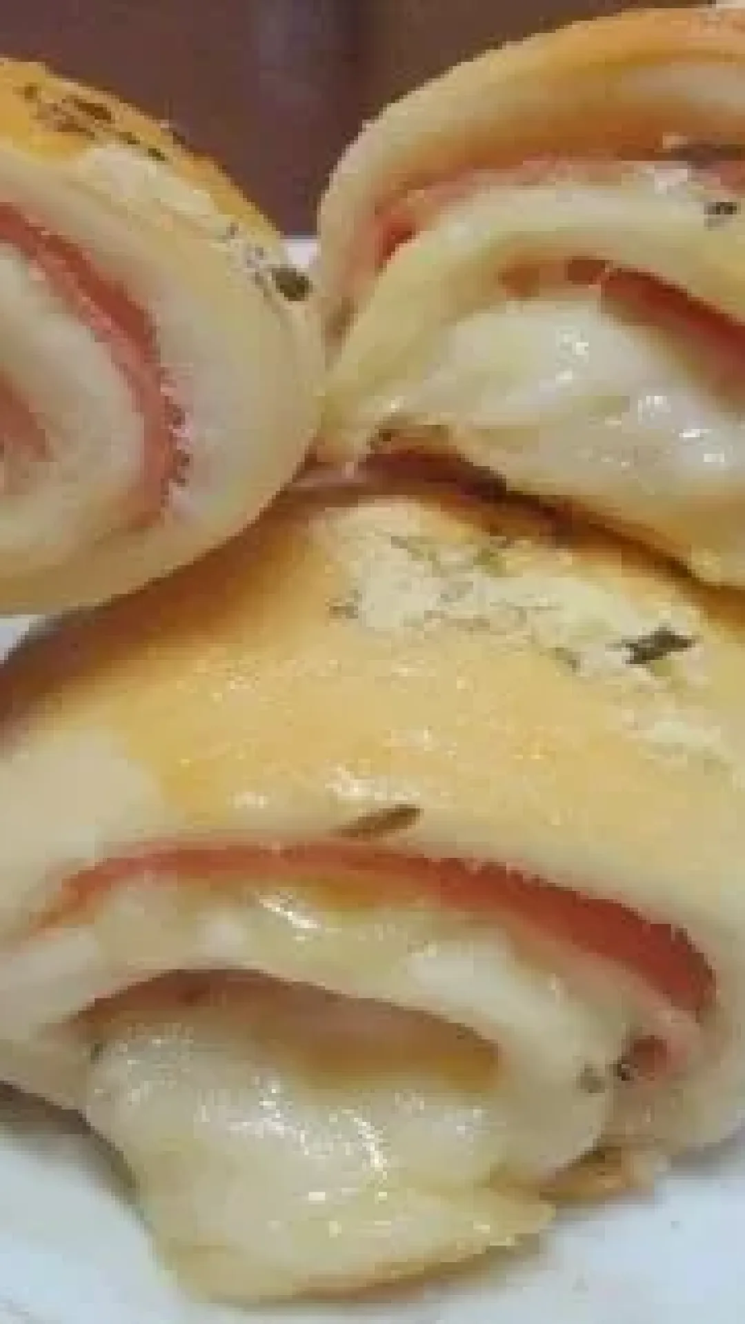 Enroladinho de Queijo e Presunto
