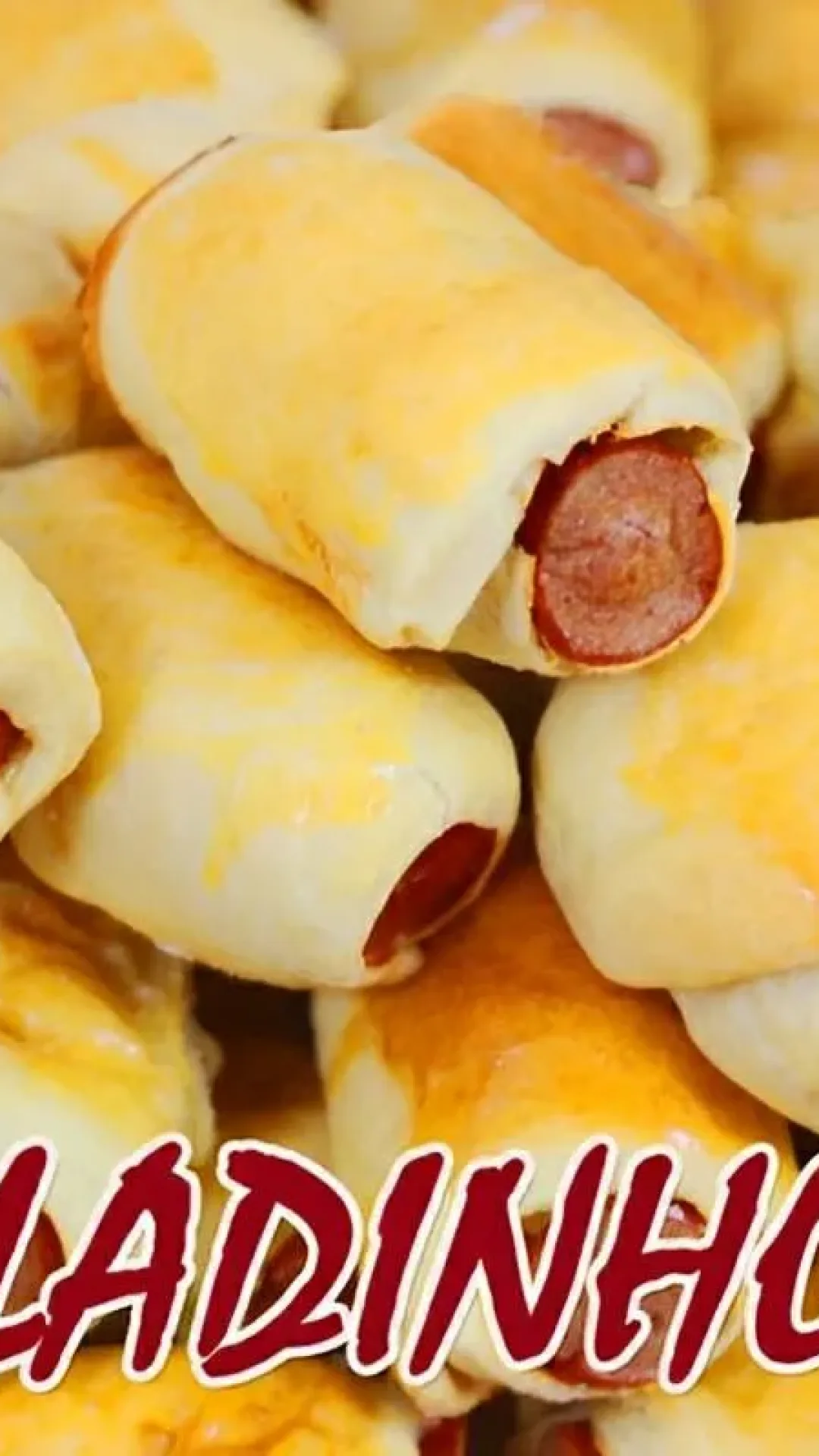 Enroladinho de salsicha assado fácil de fazer e delicioso as crianças vão adorar