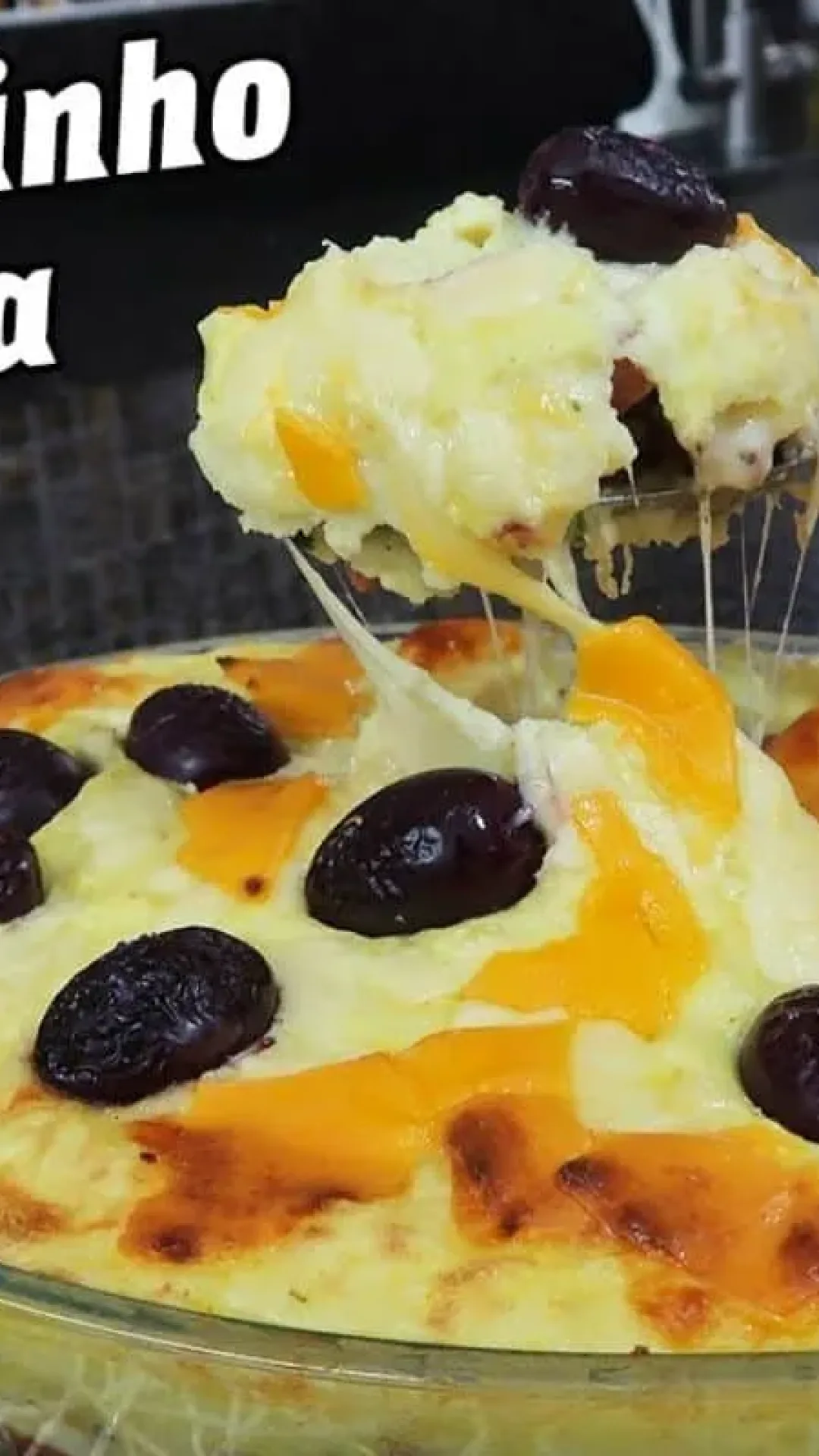 Escondidinho de calabresa super cremoso e cheio de sabor para o seu jantar ou almoço de amanhã
