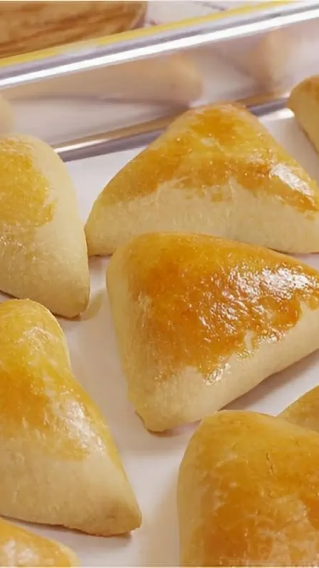 Esfirra de carne com massa fofinha e fácil de fazer perfeita para o lanche de toda a família