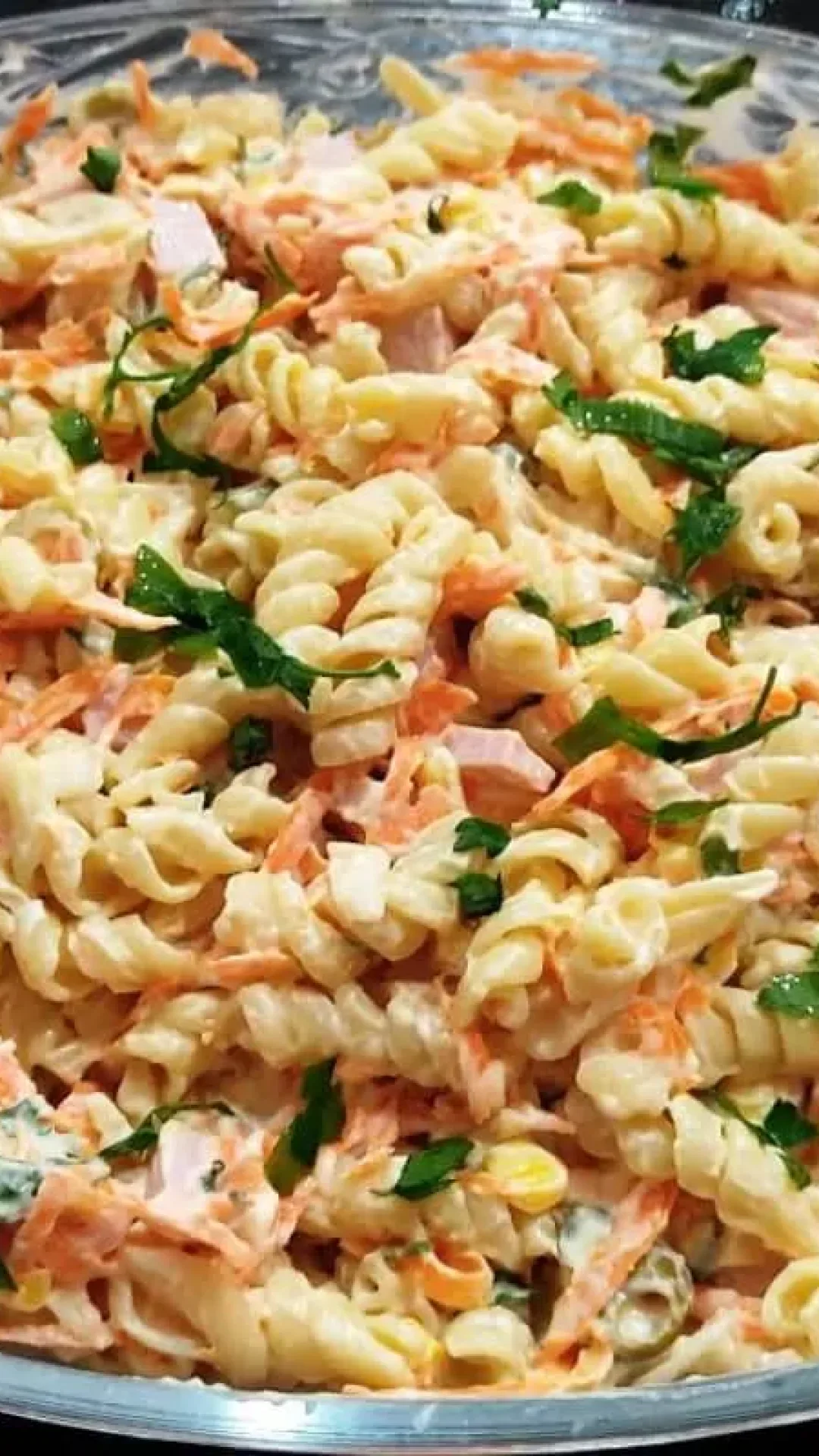 Essa macarronese completa vai ser um sucesso no seu churrasco de natal