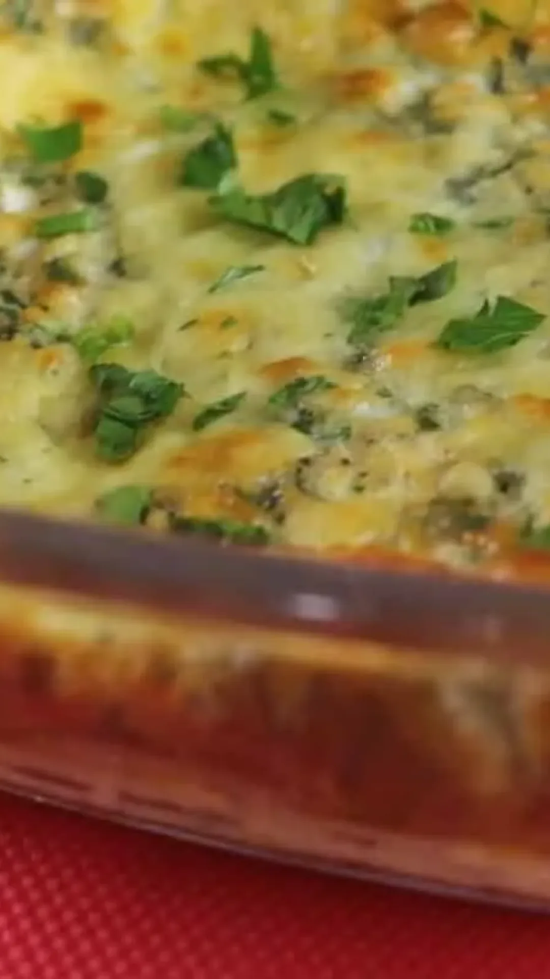 Está procurando um jantar rápido e fácil: experimente esse omelete de forno super fácil