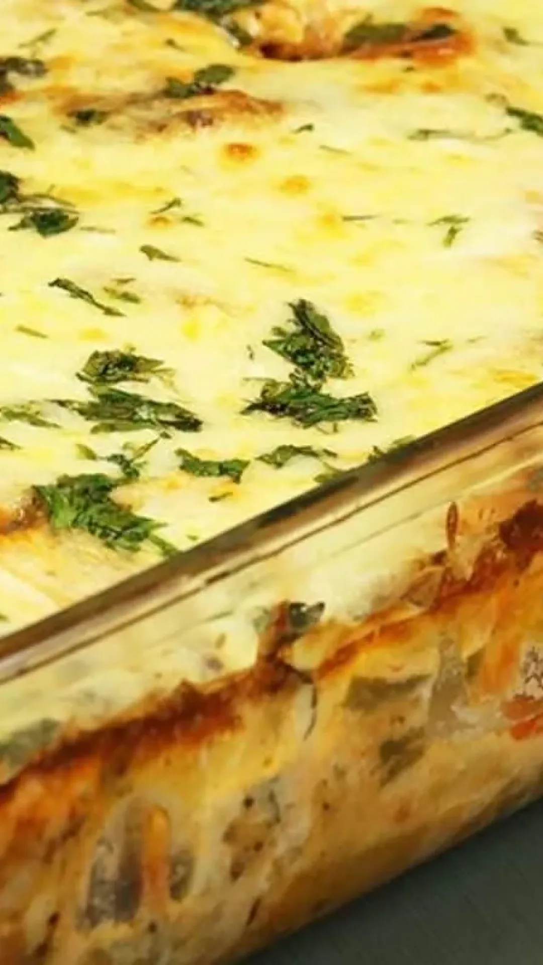 Filé de peixe gratinado: uma receita cremosa e muito rápida, para deixar o seu almoço especial