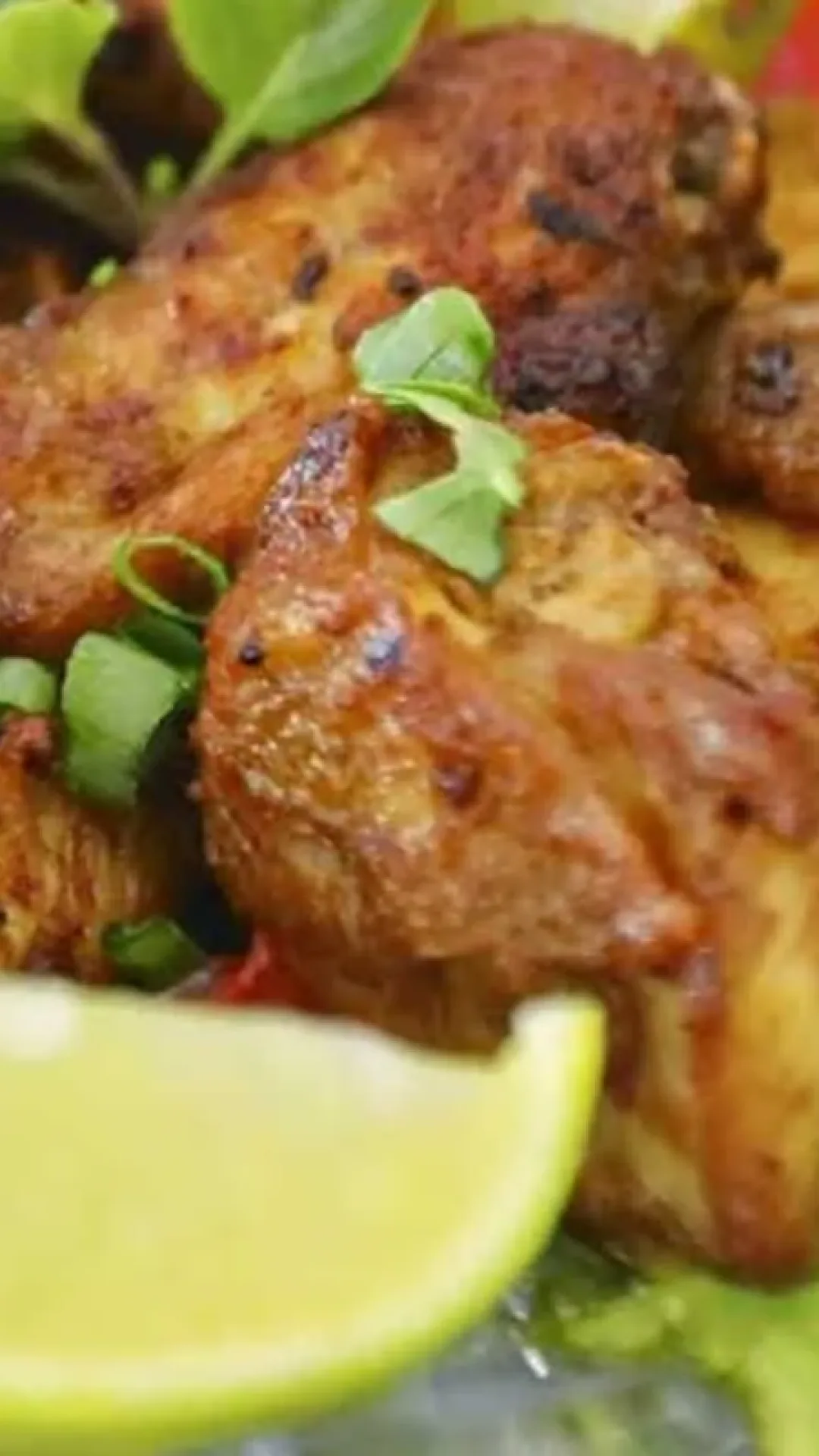 Frango a passarinho crocante por fora e suculento por dentro para o almoço de fim de ano