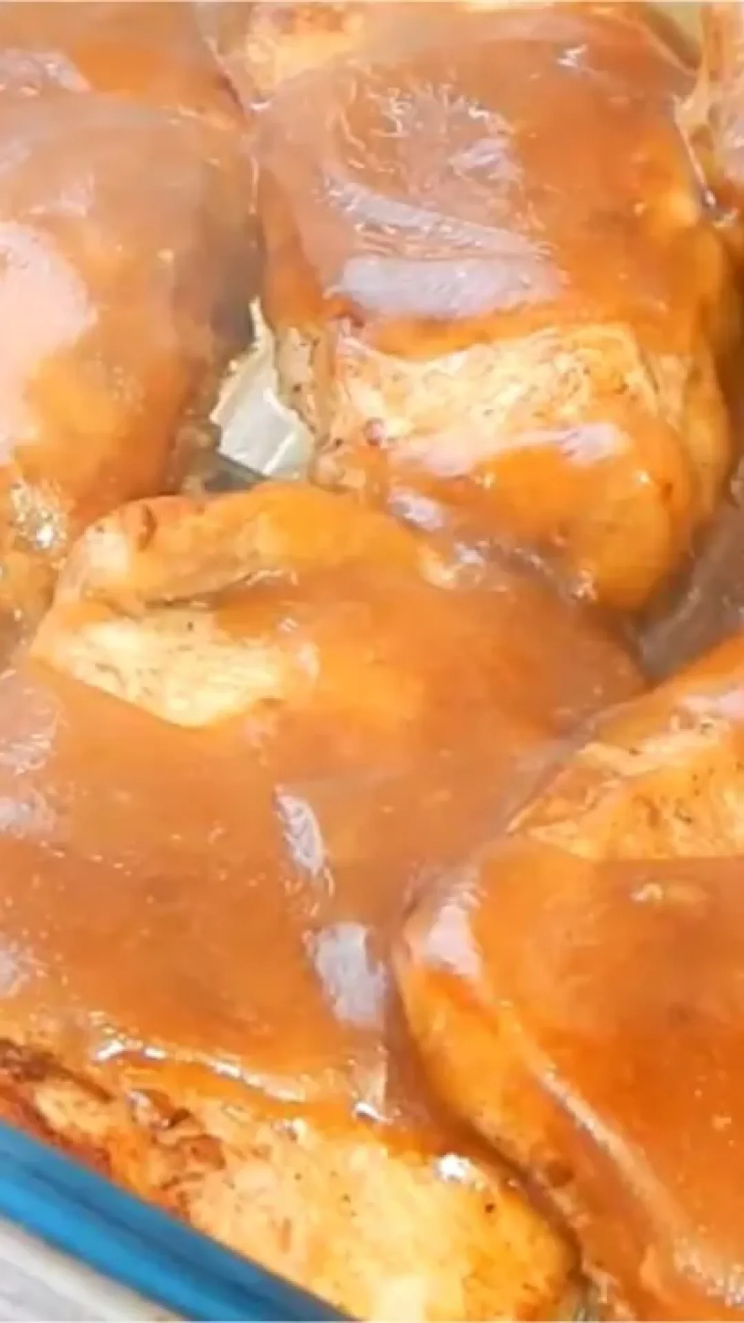 Frango ao molho shoyu delicioso e fácil de fazer fica ótimo em qualquer dia da semana