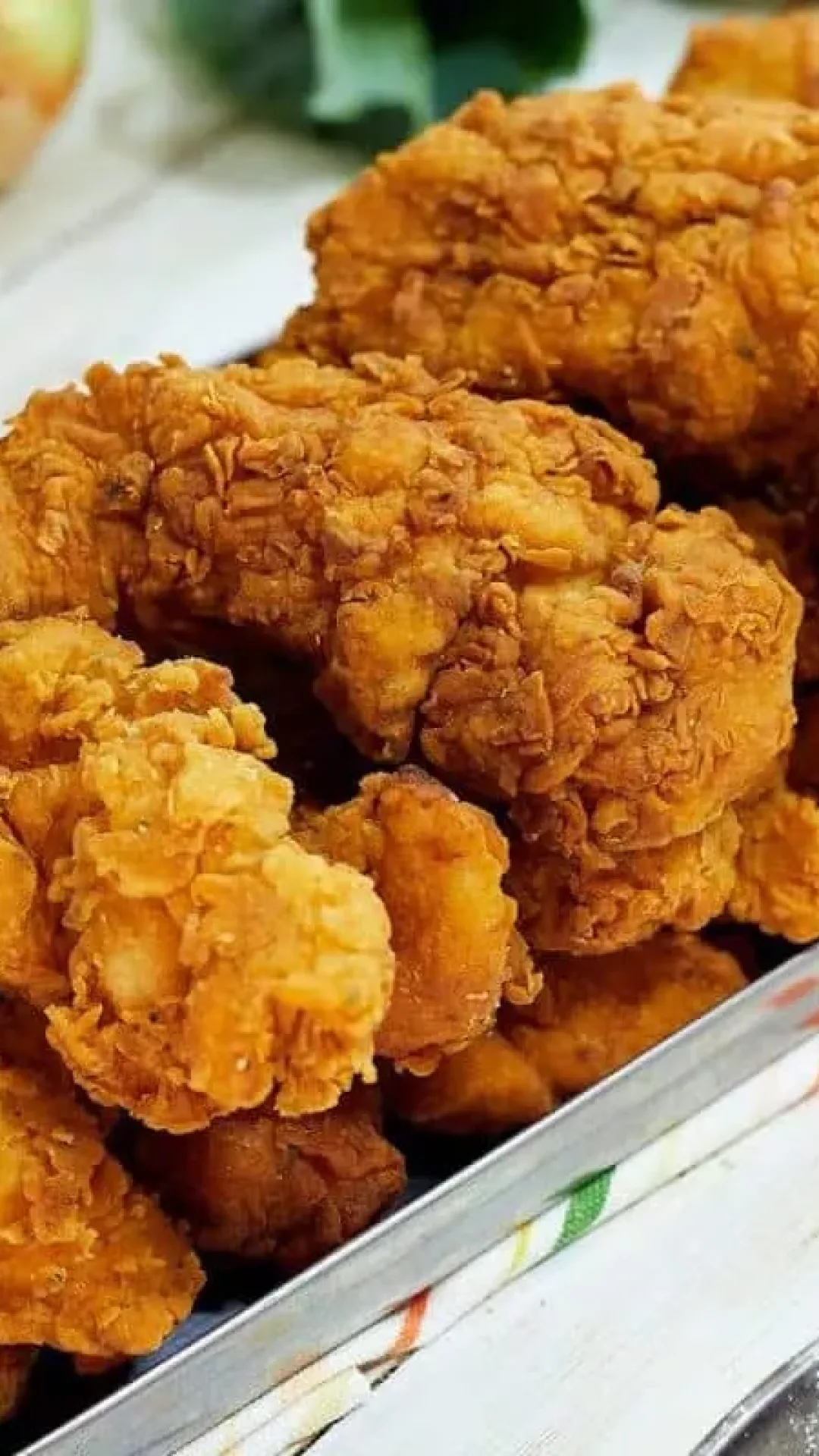 Frango frito crocante: esse não fica encharcado de óleo