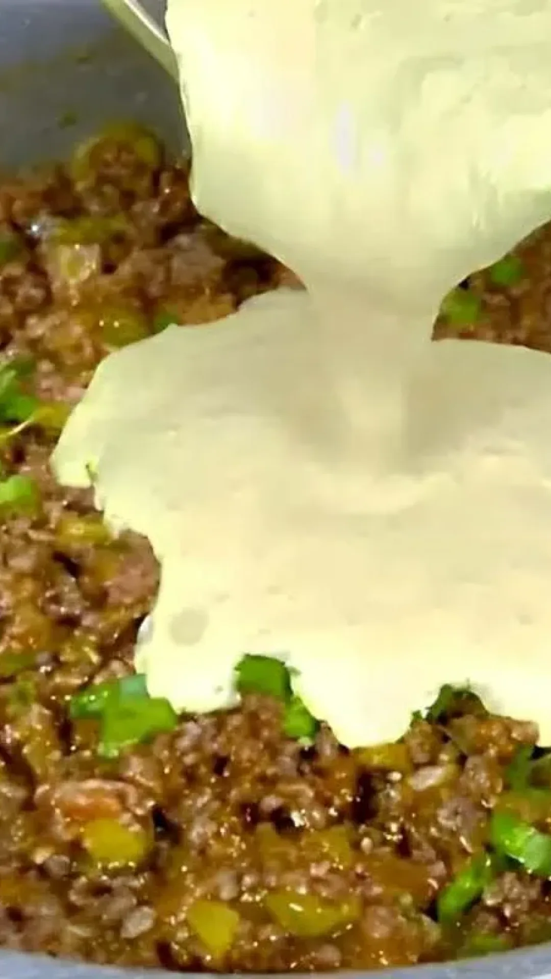 Fricassê de carne moída delicioso e fácil de fazer para variar o cardápio do dia a dia