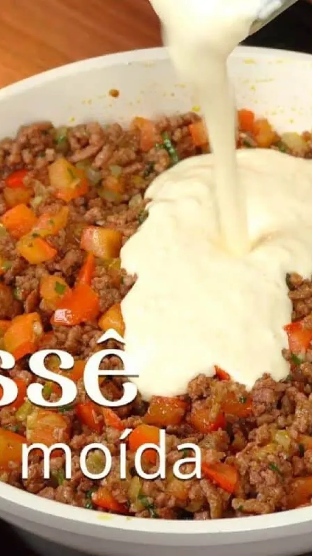 Fricassê de carne moída fácil de fazer, cremoso e ideal para um almoço rápido e gostoso