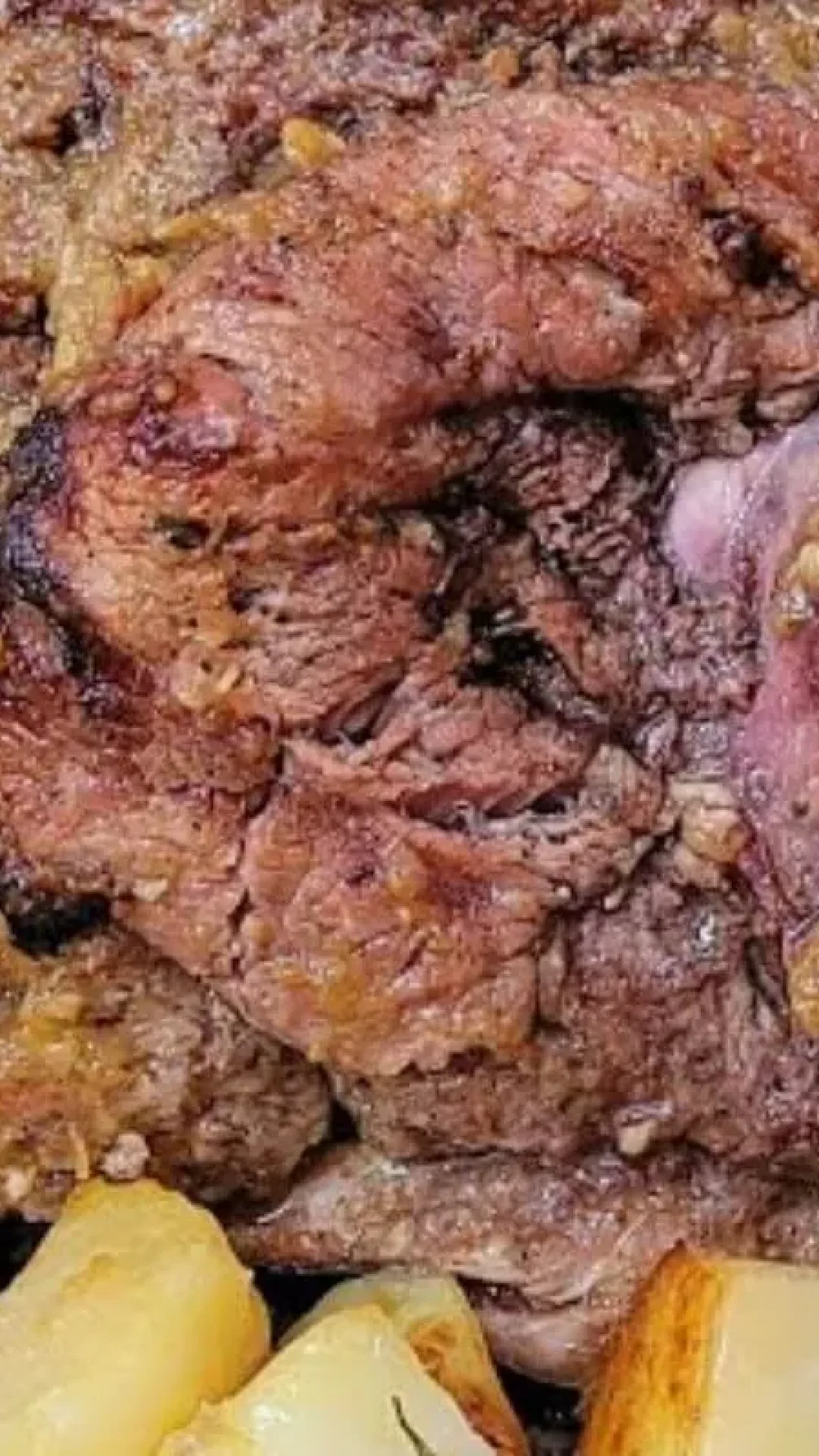 Joelho de porco assado uma receita que cabe em qualquer almoço de família no natal