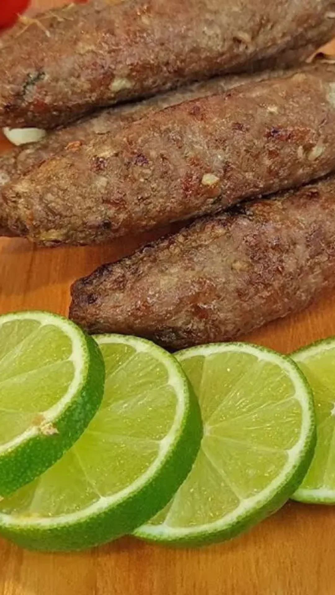 Kafta na air fryer com carne moída e queijo que vai bem em qualquer refeição