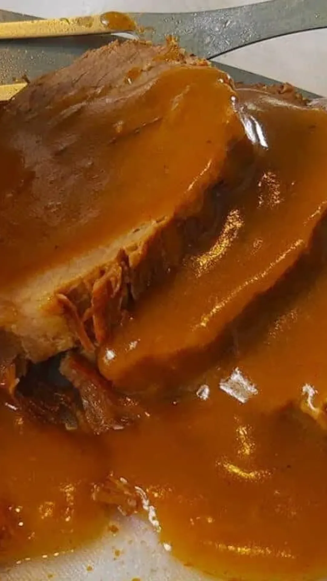 Lagarto ao molho madeira de buffet para você fazer em casa de um jeito simples e prático