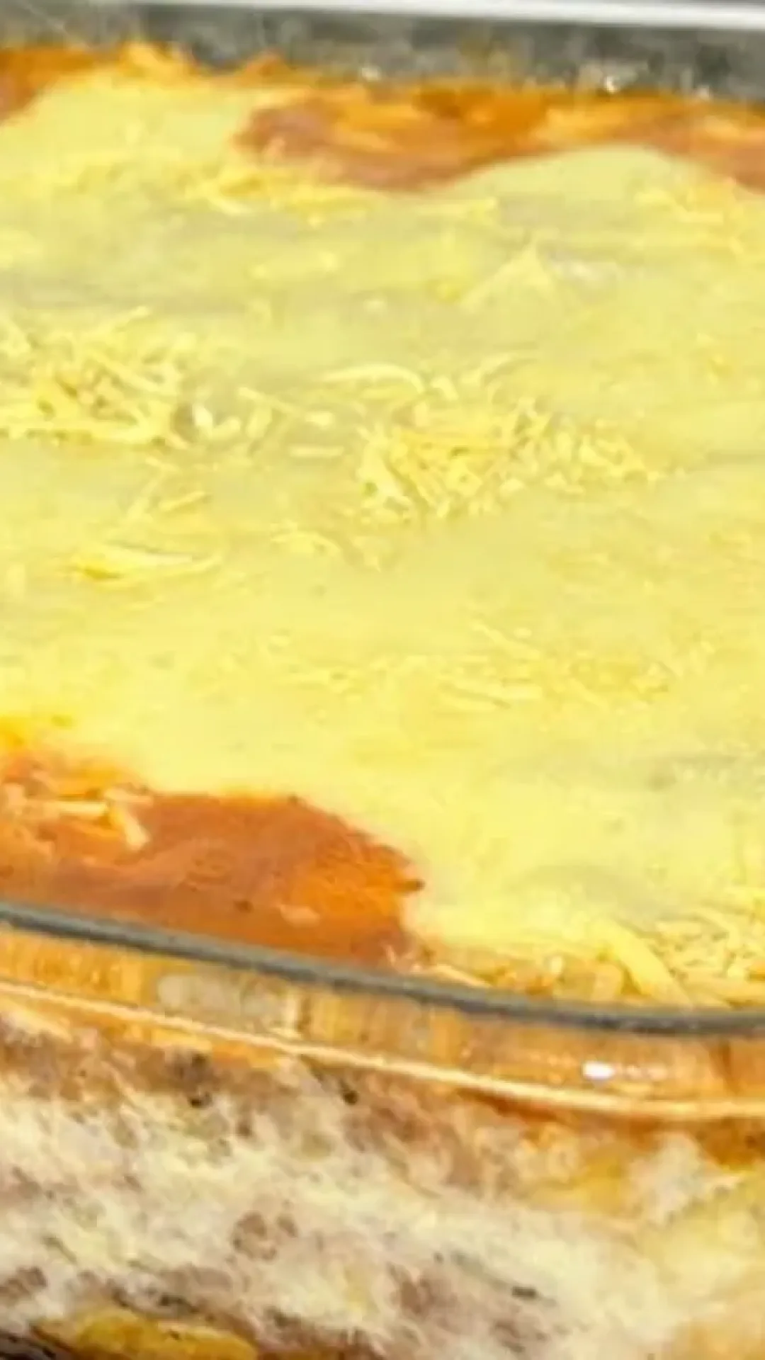 Lasanha com carne moída, uma receita clássica e suculenta para arrasar num almoço com a família