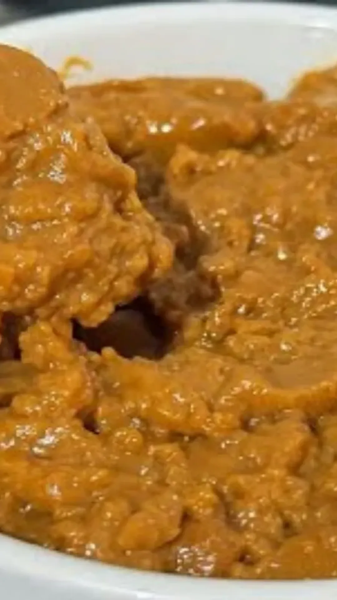 Leite condensado cozido na panela de pressão, o recheio perfeito para seus bolos, doces e pudins