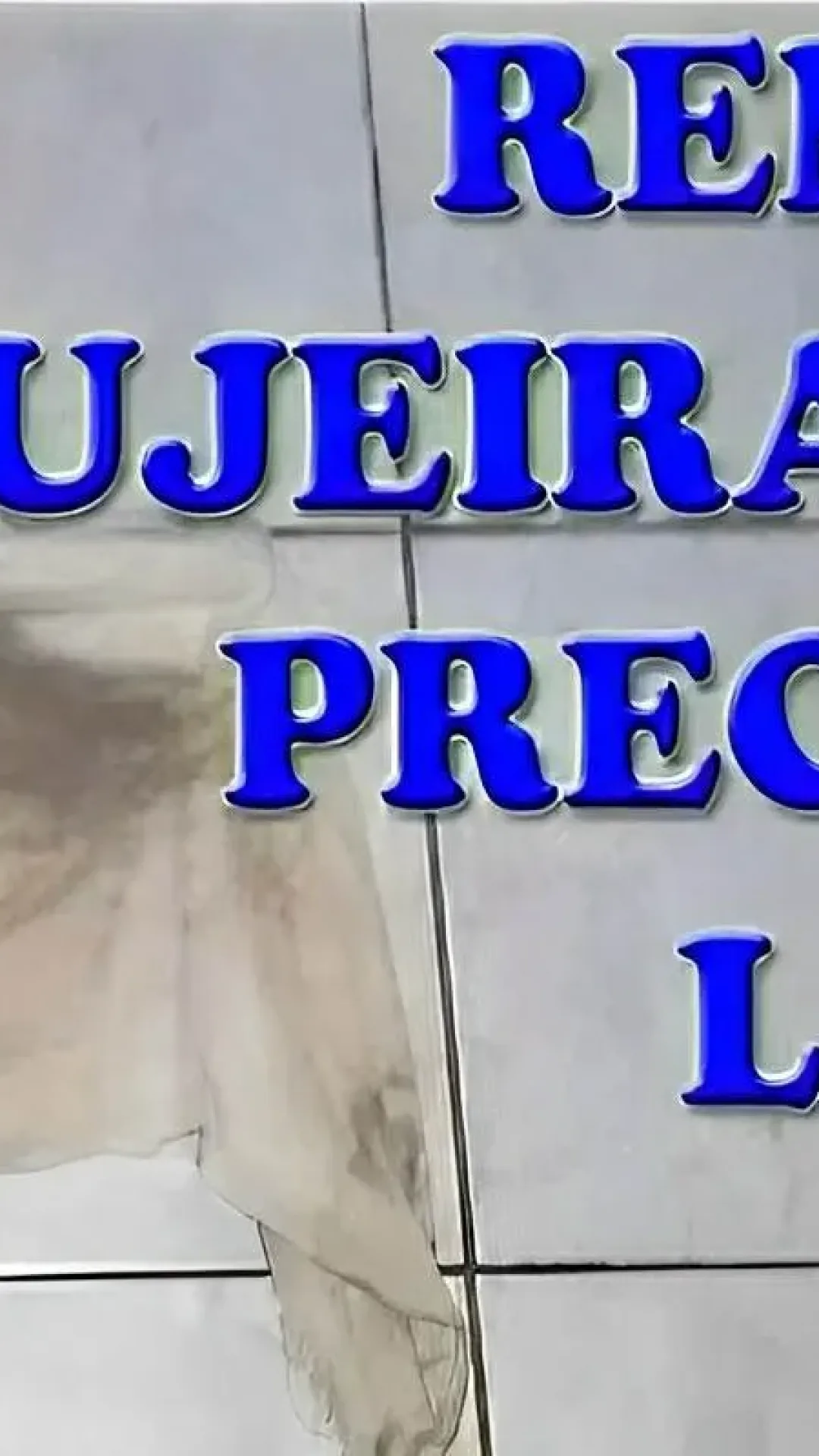 Limpa pisos caseiro que limpa desinfeta e perfuma a casa inteira
