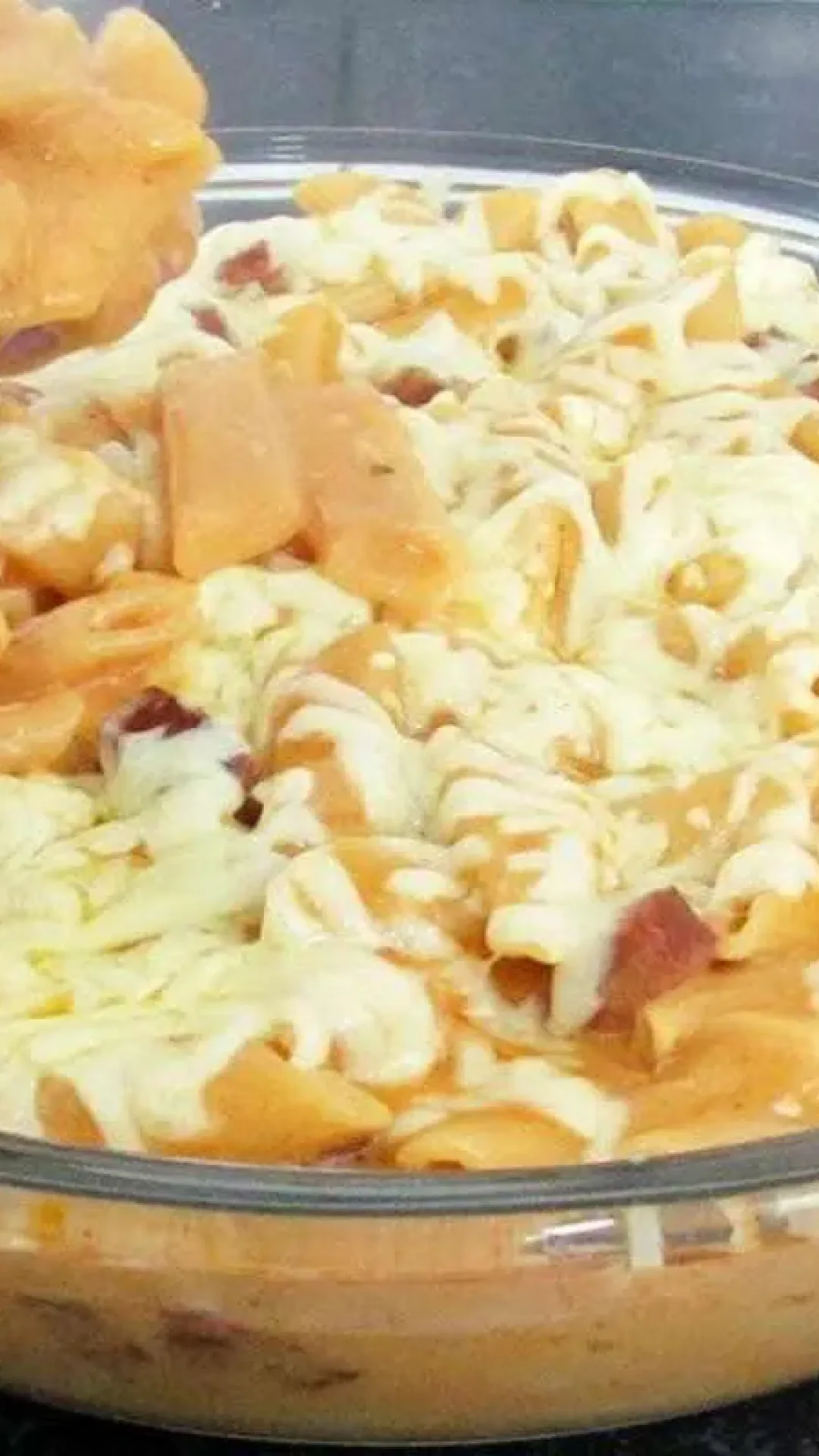 Macarrão cremoso na panela de pressão fica pronto bem rapidinho e delicioso